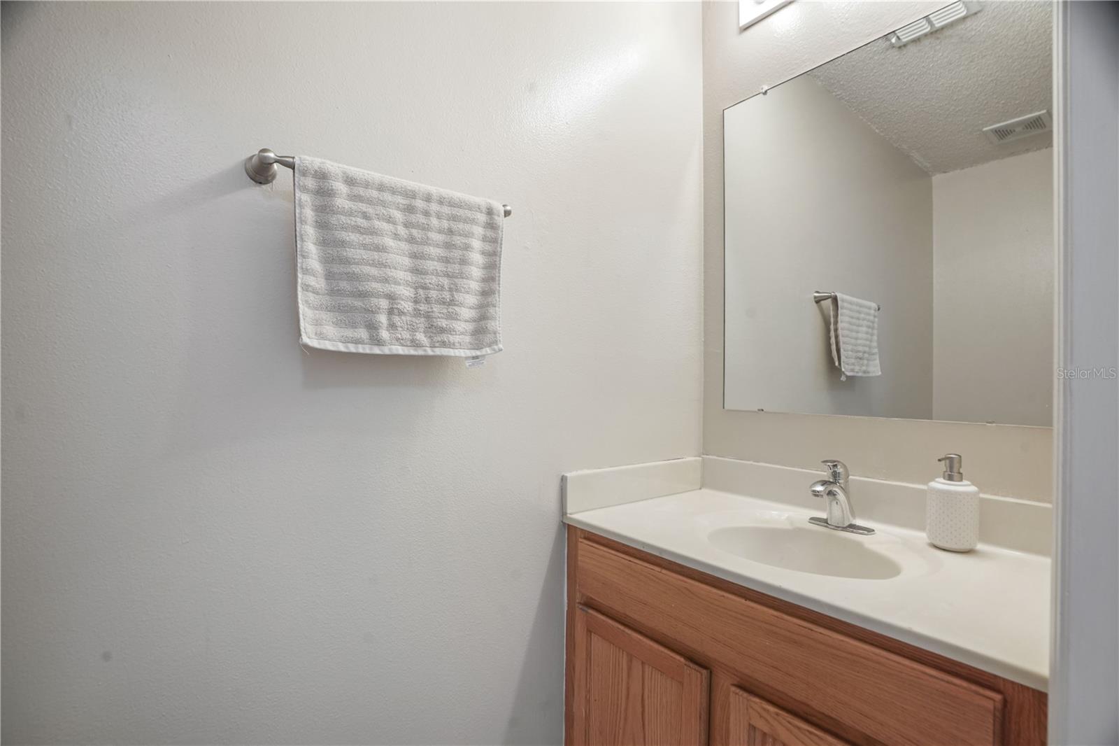 Image 12 of 33 For 8388 Maltby Road
