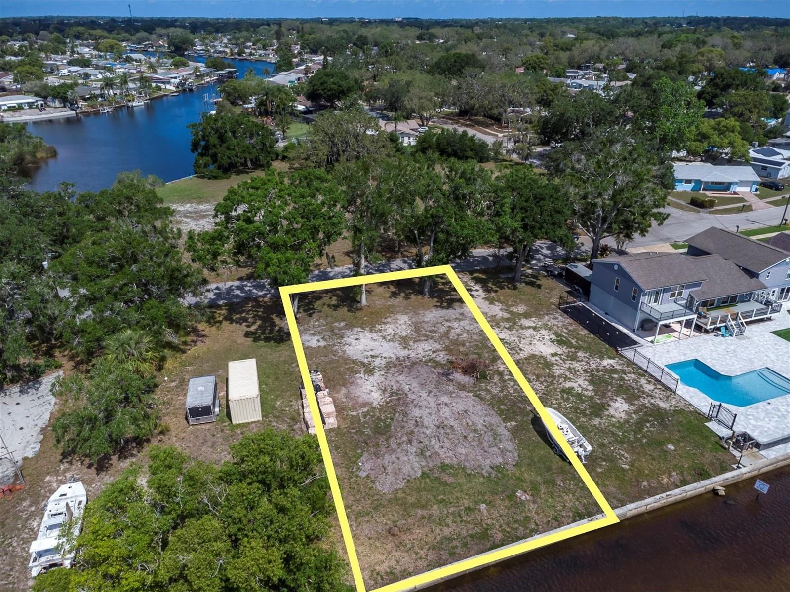 Details for  Flotilla  , HOLIDAY, FL 34690