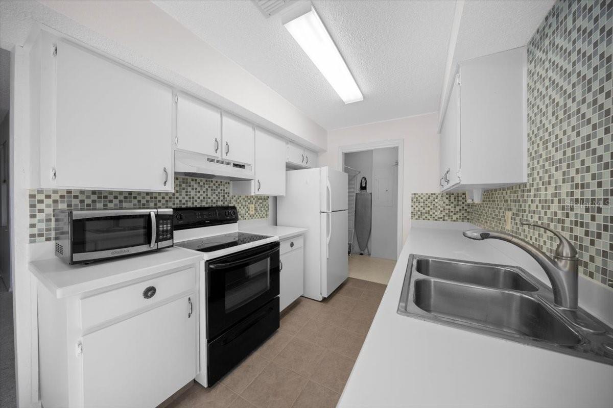 Image 11 of 34 For 7682 St Andrews Boulevard