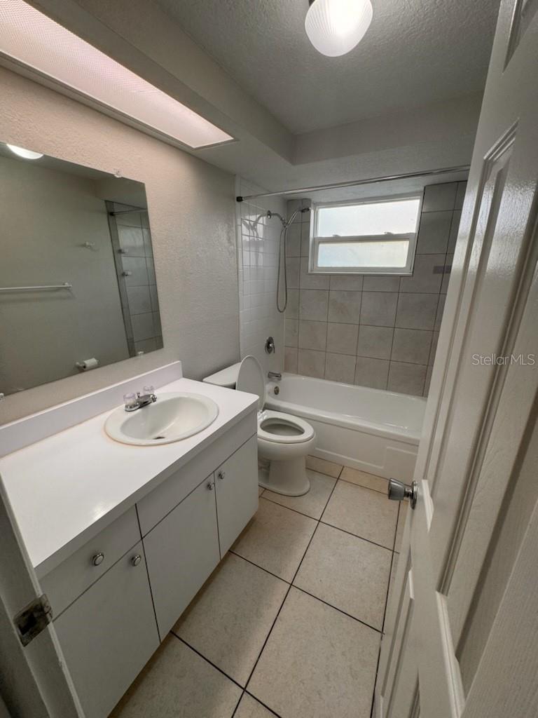 Image 13 of 19 For 10731 Premier Avenue