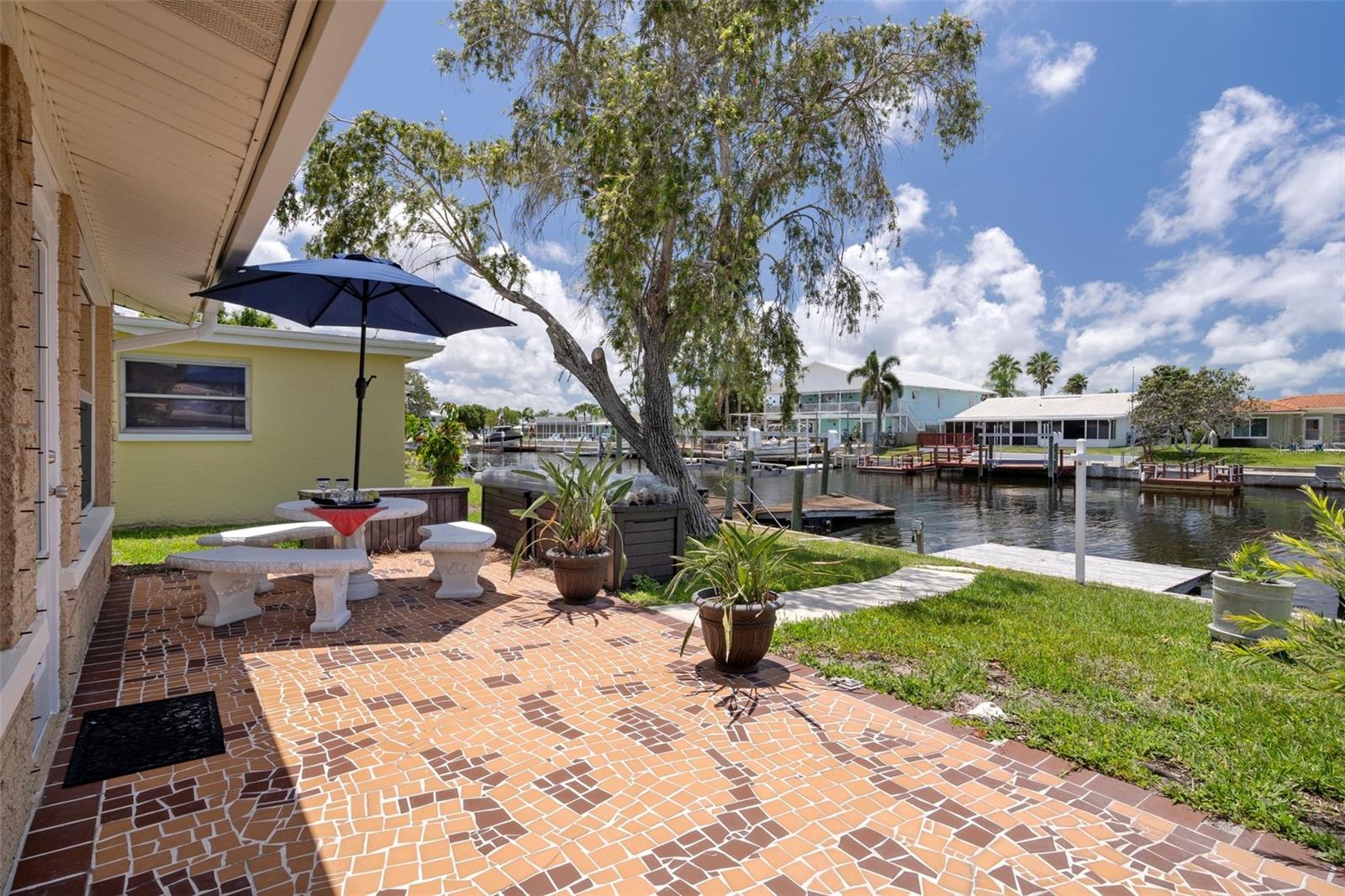Listing photo id 34 for 4937 Dory Drive
