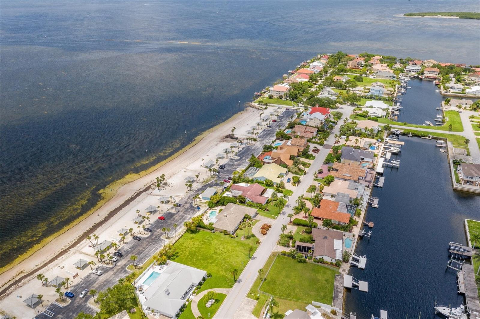 Listing photo id 49 for 4937 Dory Drive
