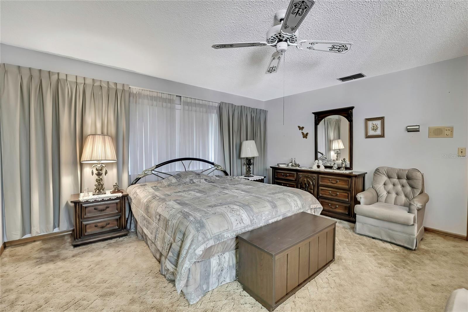 Image 12 of 58 For 12722 Oak Tree Drive