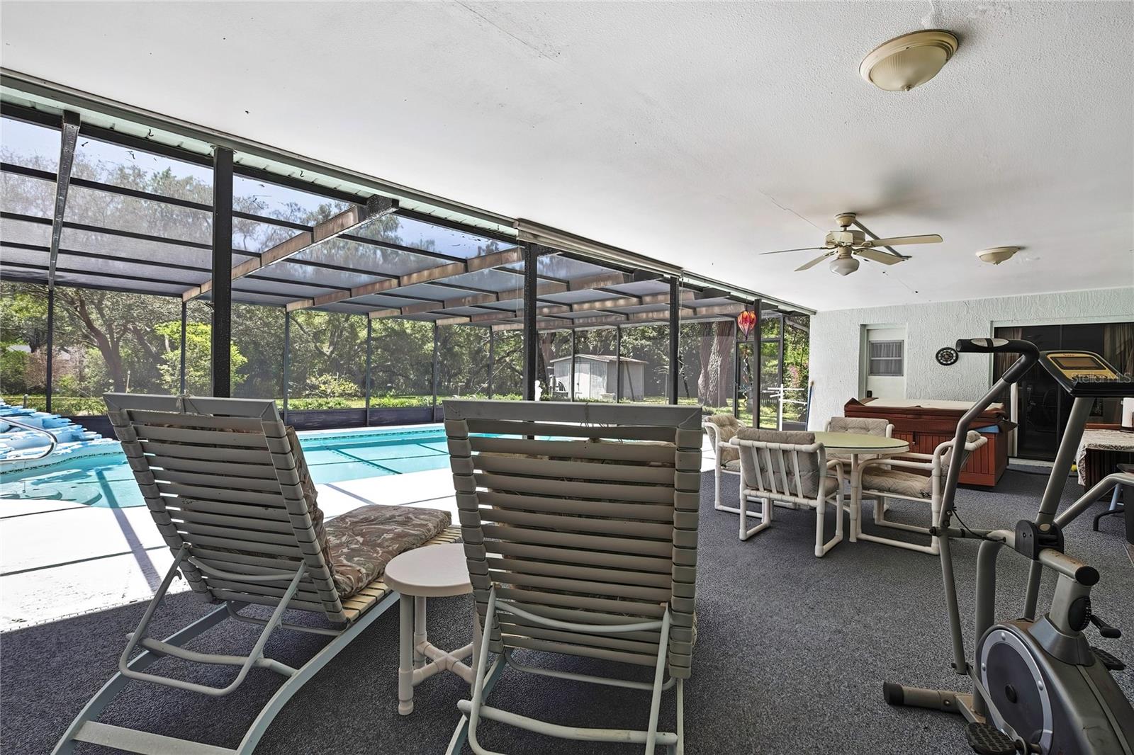 Image 39 of 58 For 12722 Oak Tree Drive