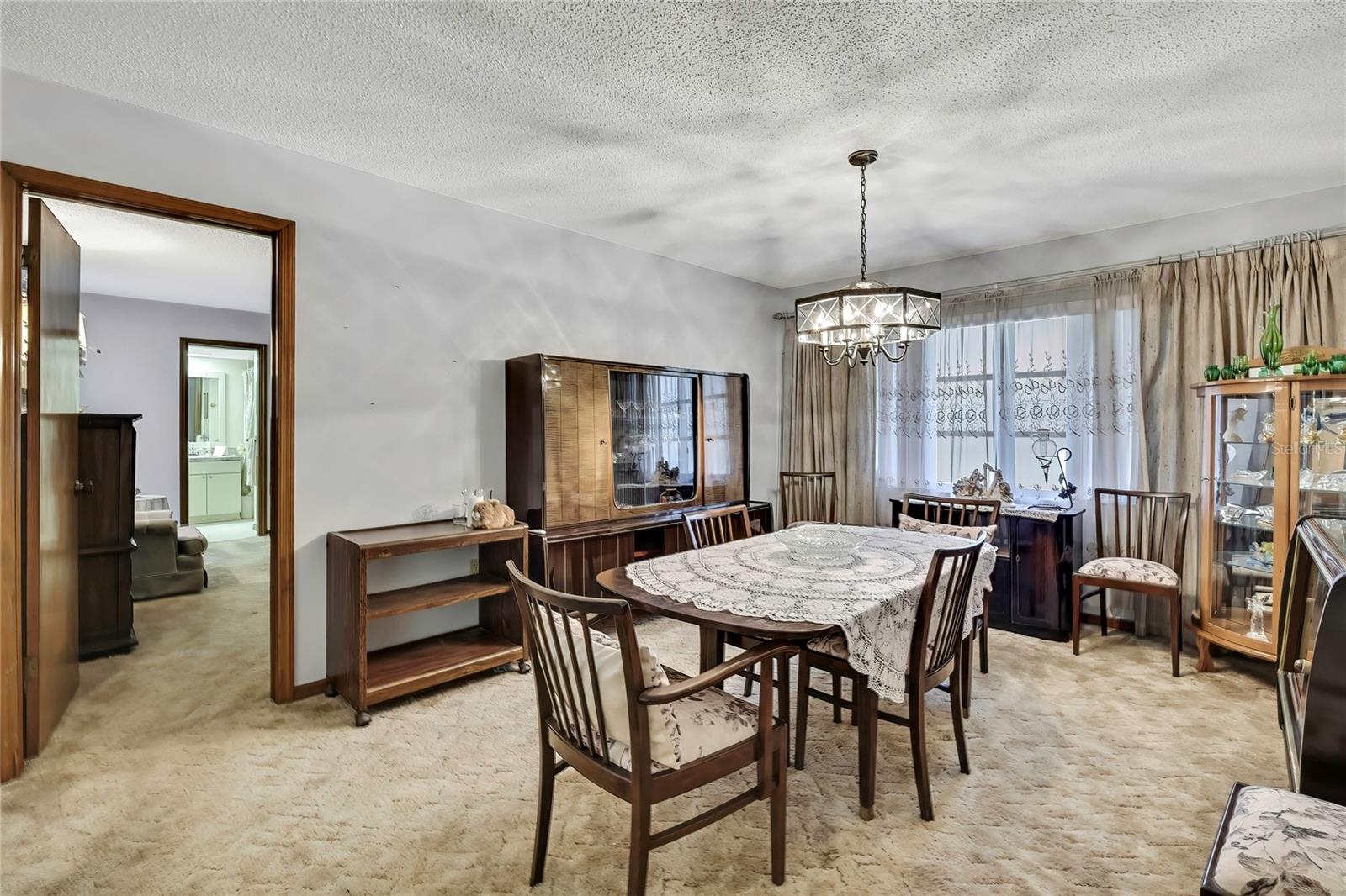 Image 9 of 58 For 12722 Oak Tree Drive