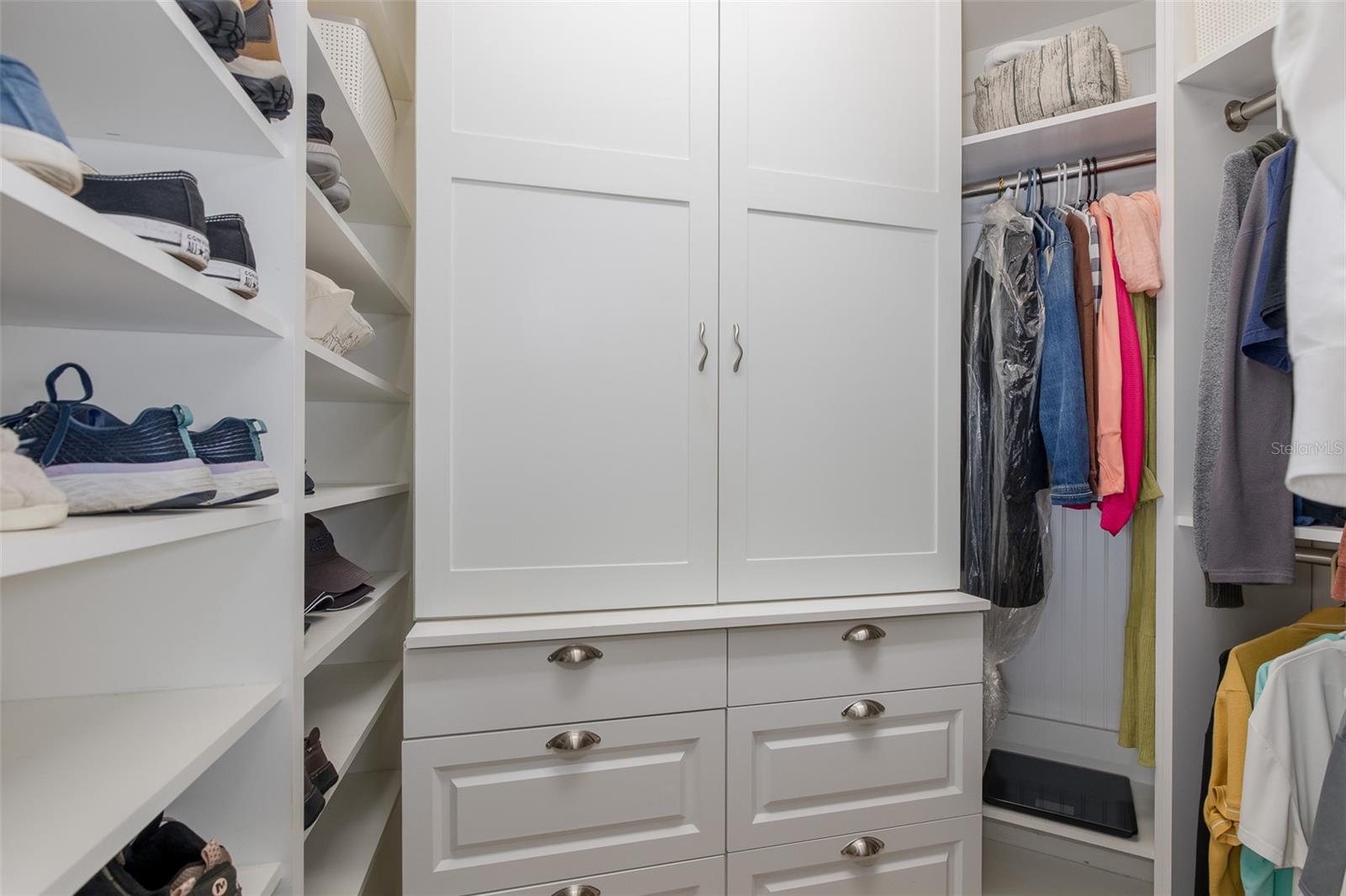 Image 26 of 79 For 11611 Callisia Drive
