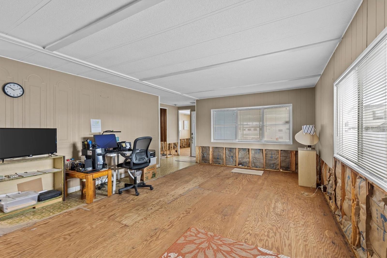 Image 14 of 53 For 13114 Beacon Court
