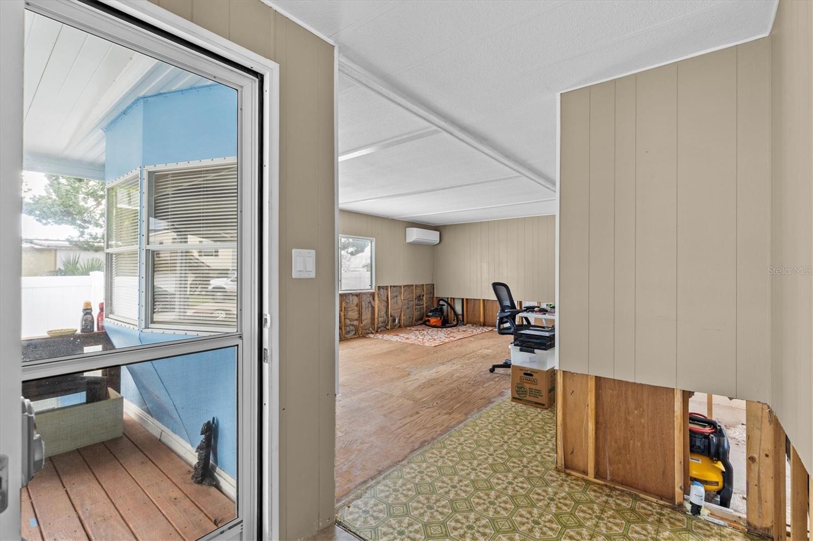 Image 18 of 53 For 13114 Beacon Court