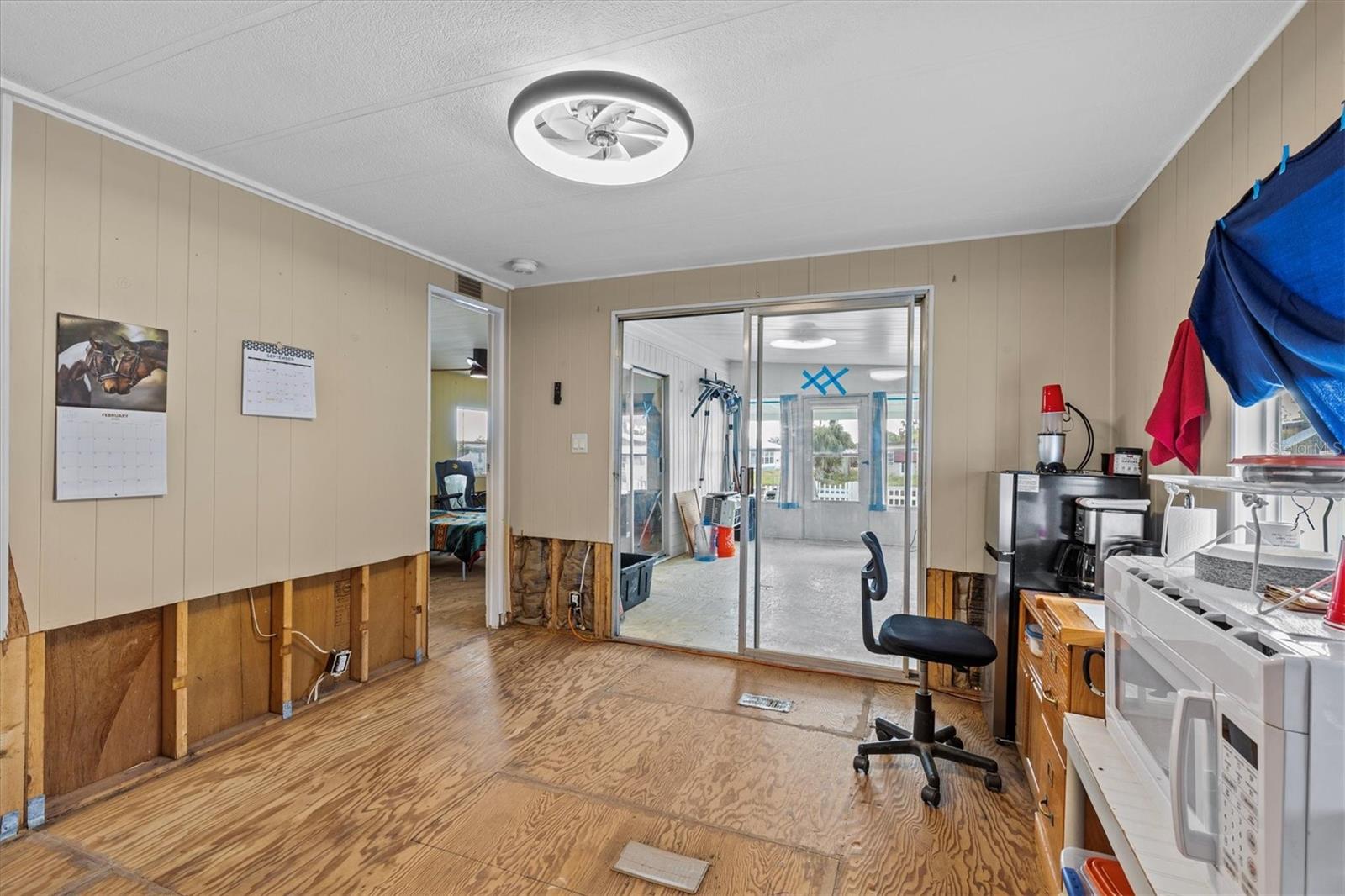 Image 21 of 53 For 13114 Beacon Court