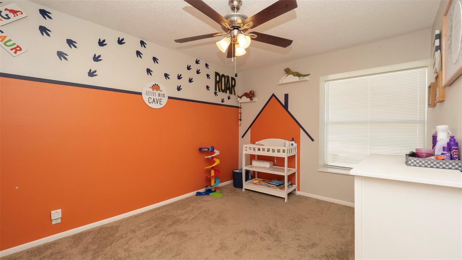 Image 22 of 35 For 6309 Covewood Drive