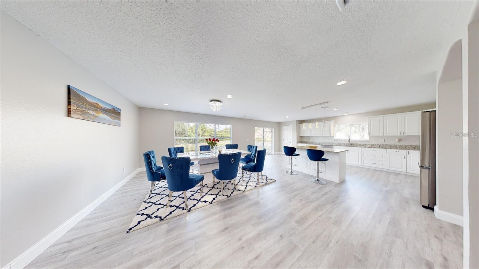 Listing photo id 2 for 6222 Cherry Blossom Trail