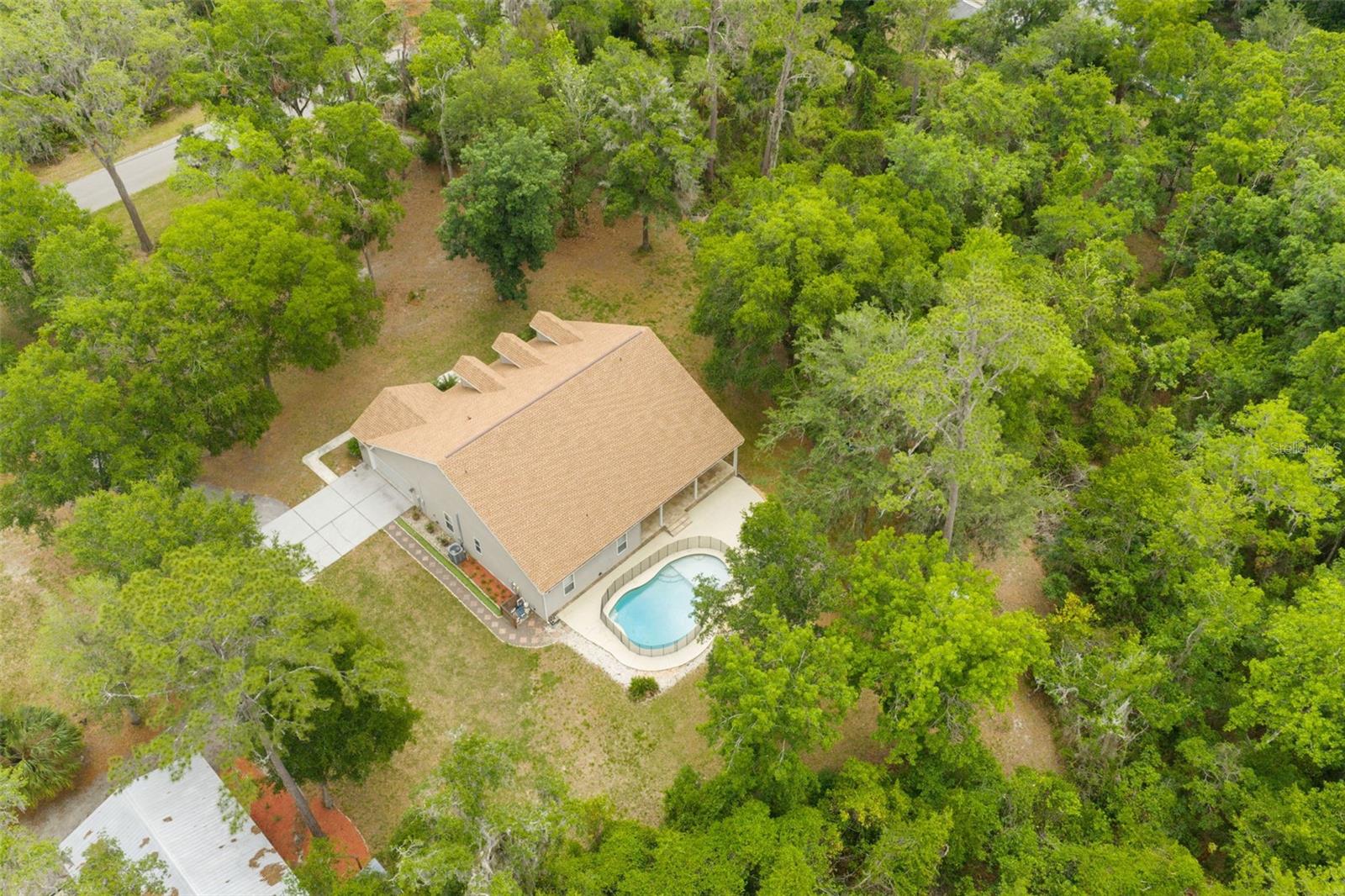 Image 33 of 43 For 5487 Valley View Drive