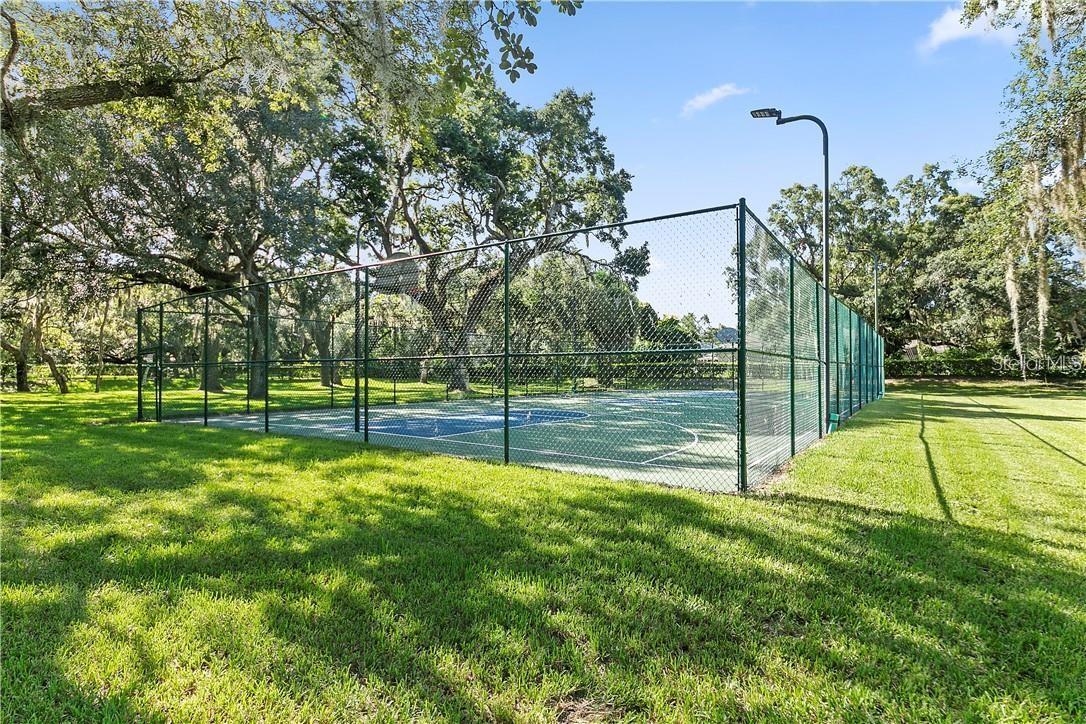 Listing photo id 43 for 18242 Autumn Lake Boulevard