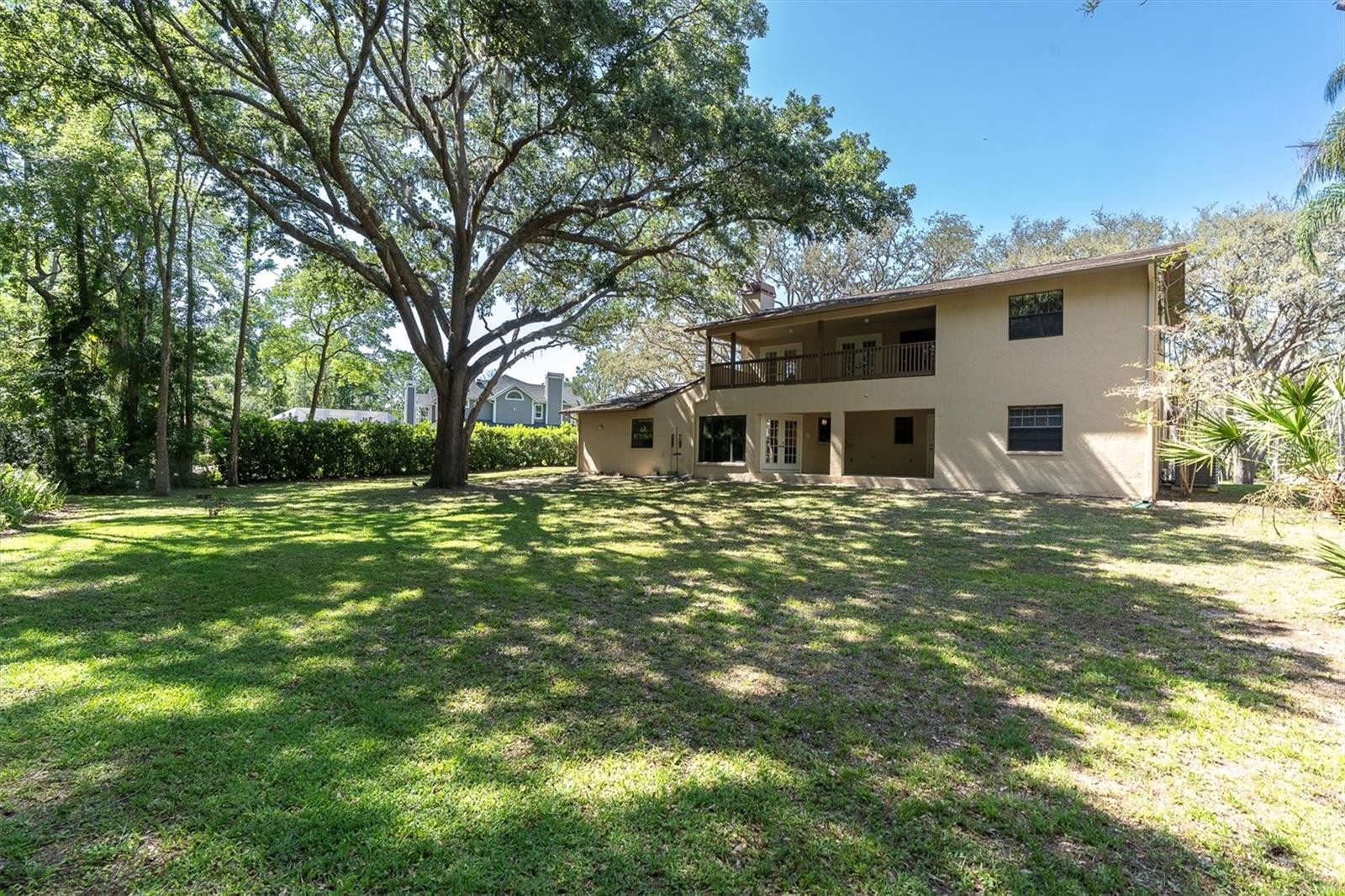 Listing photo id 44 for 6454 Summerfield Loop