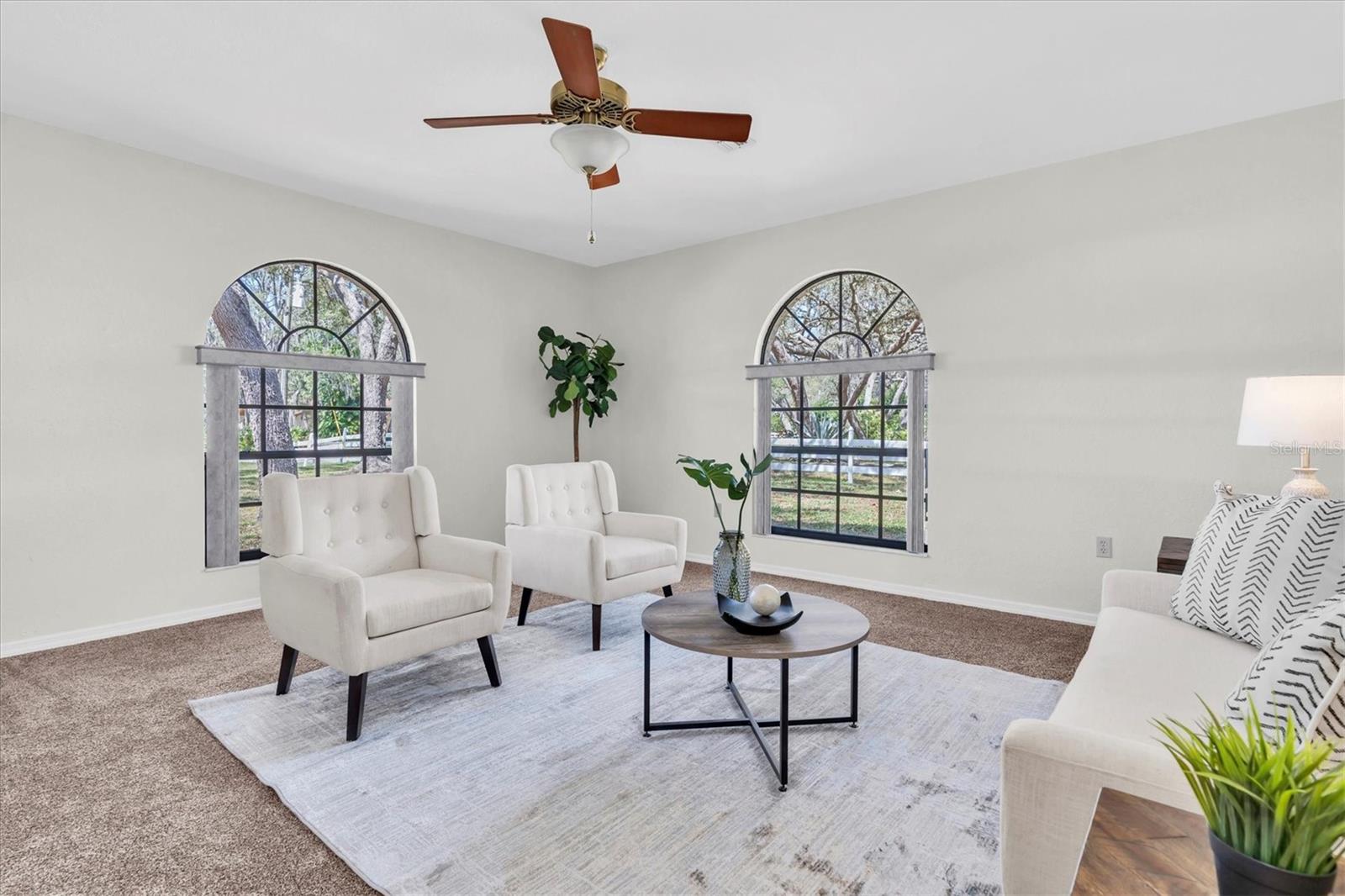 Listing photo id 3 for 6454 Summerfield Loop