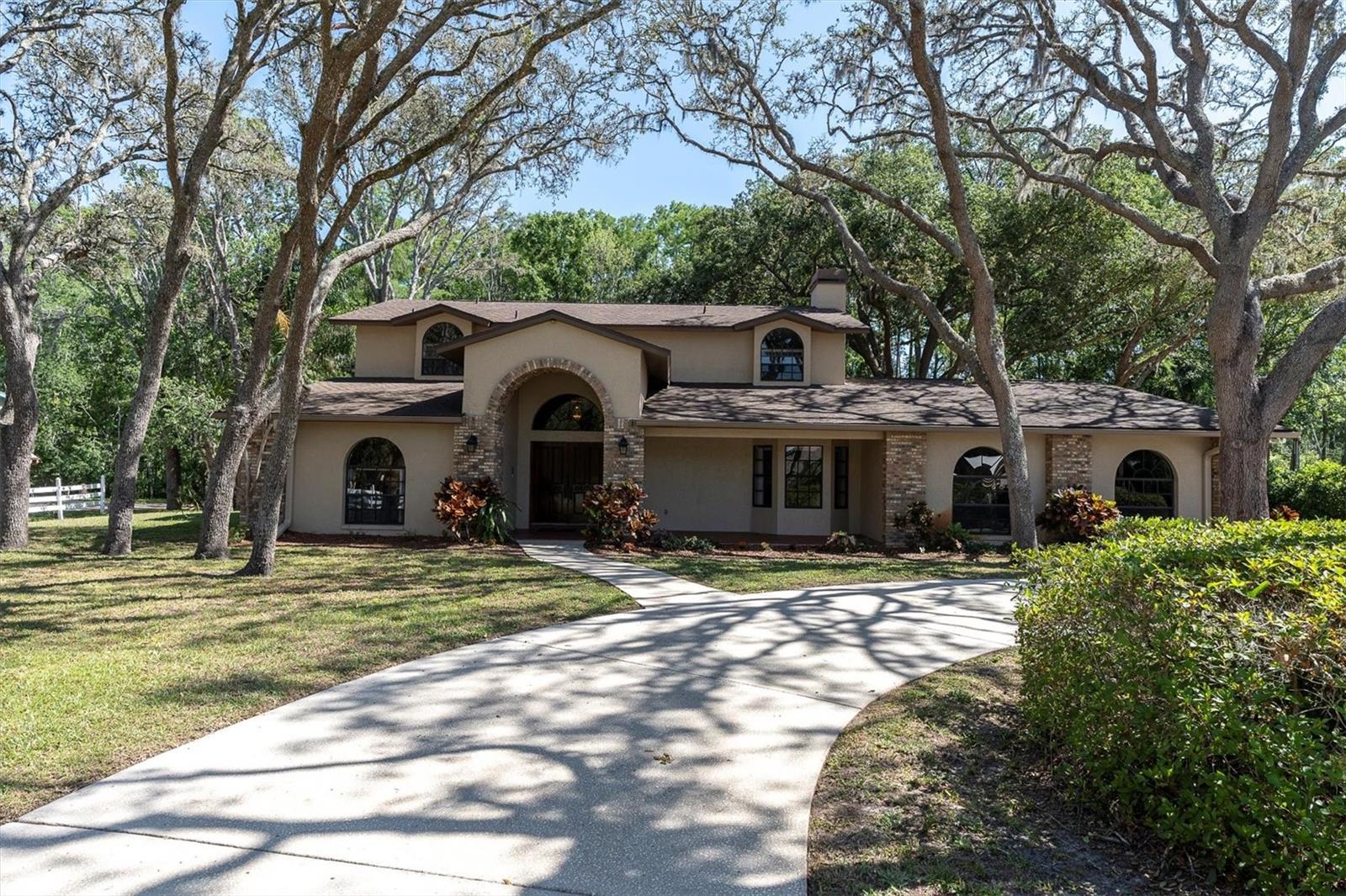 Listing photo id 49 for 6454 Summerfield Loop