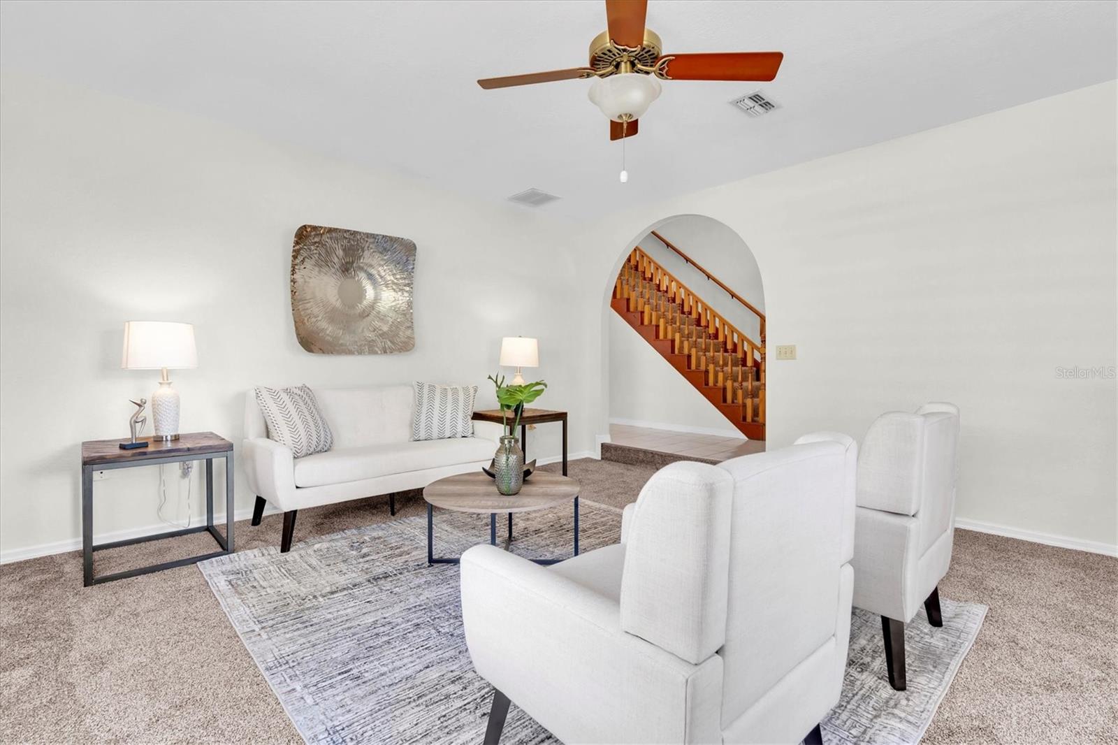 Listing photo id 4 for 6454 Summerfield Loop