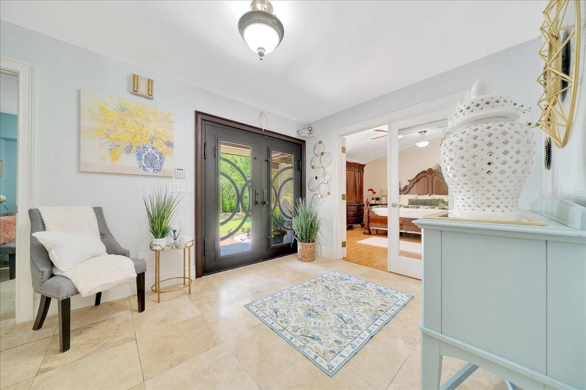 Image 12 of 81 For 21000 Exeter Court