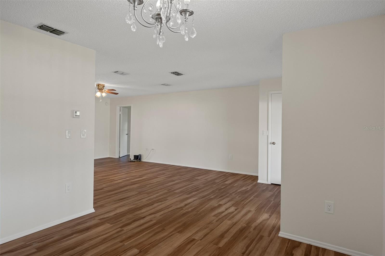 Image 12 of 59 For 7630 Landmark Drive