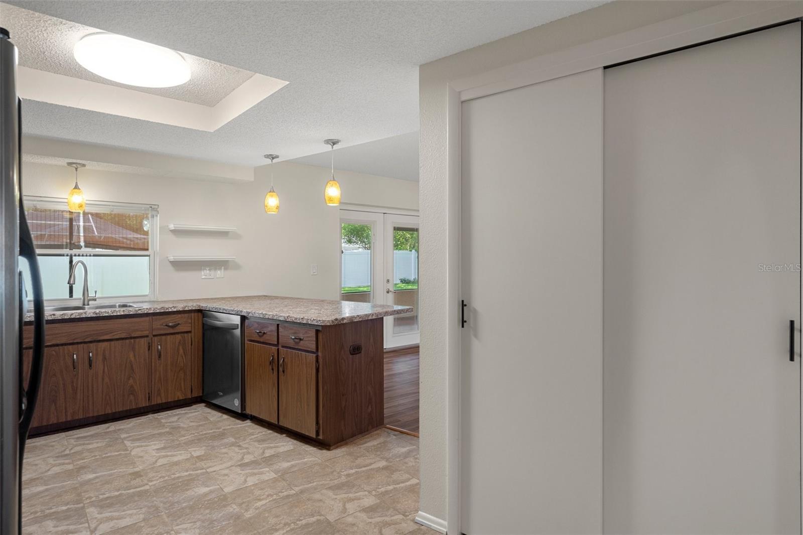 Image 20 of 59 For 7630 Landmark Drive