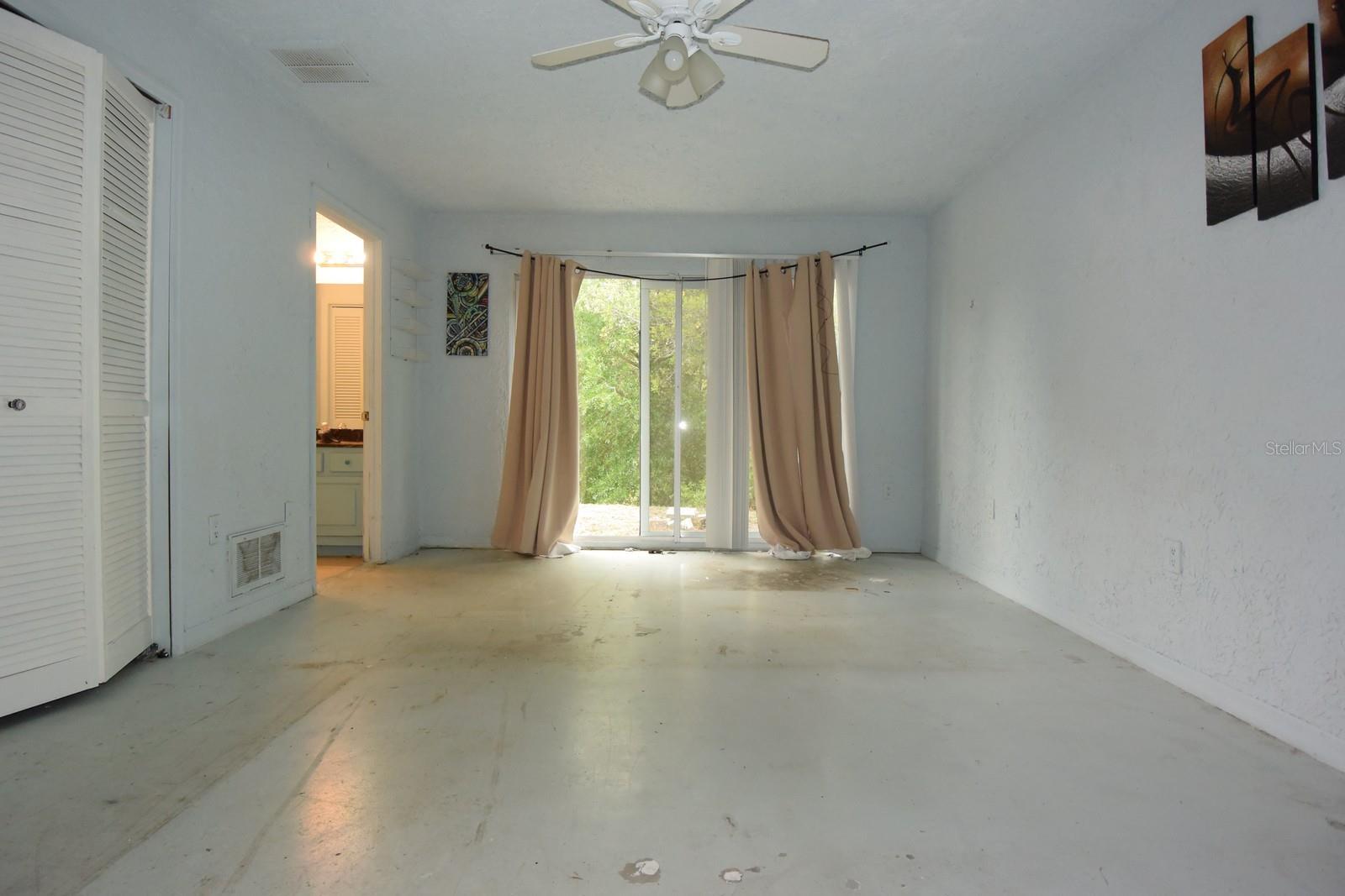 Image 17 of 50 For 8568 Heather Boulevard