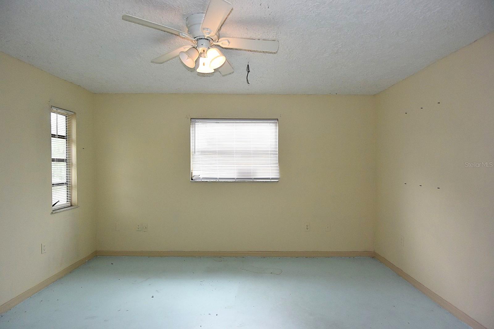 Image 22 of 50 For 8568 Heather Boulevard