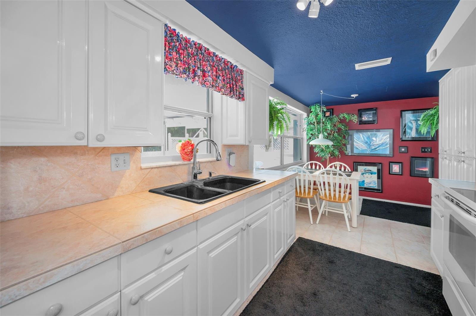 Image 6 of 76 For 5132 Flora Avenue