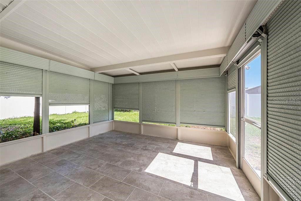 Listing photo id 13 for 6989 300 Th Avenue N