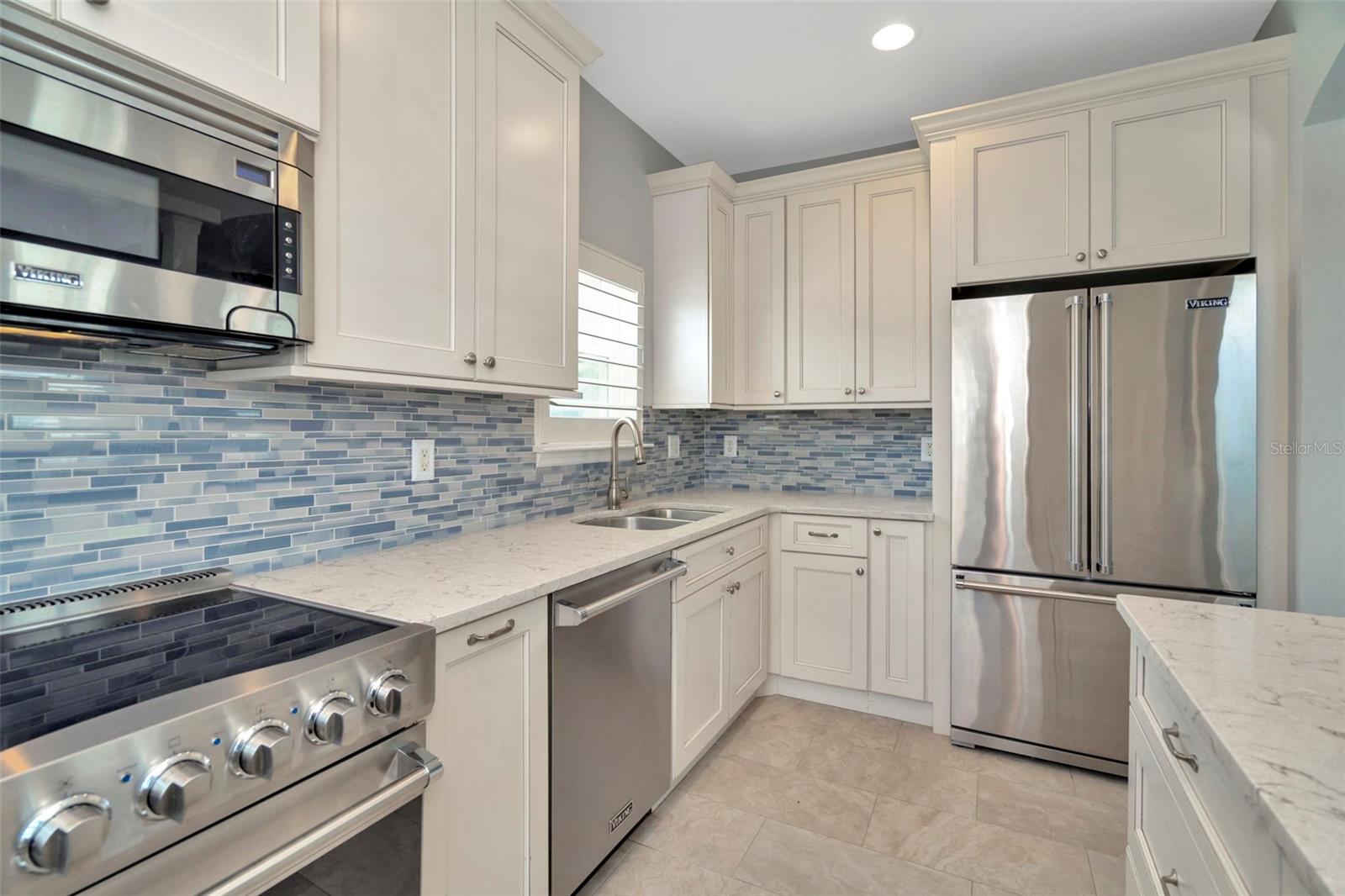 Image 11 of 35 For 3213 Marcellus Circle