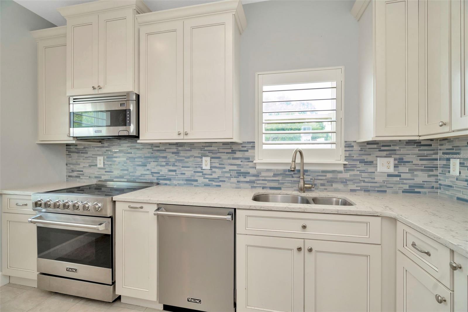 Image 12 of 35 For 3213 Marcellus Circle