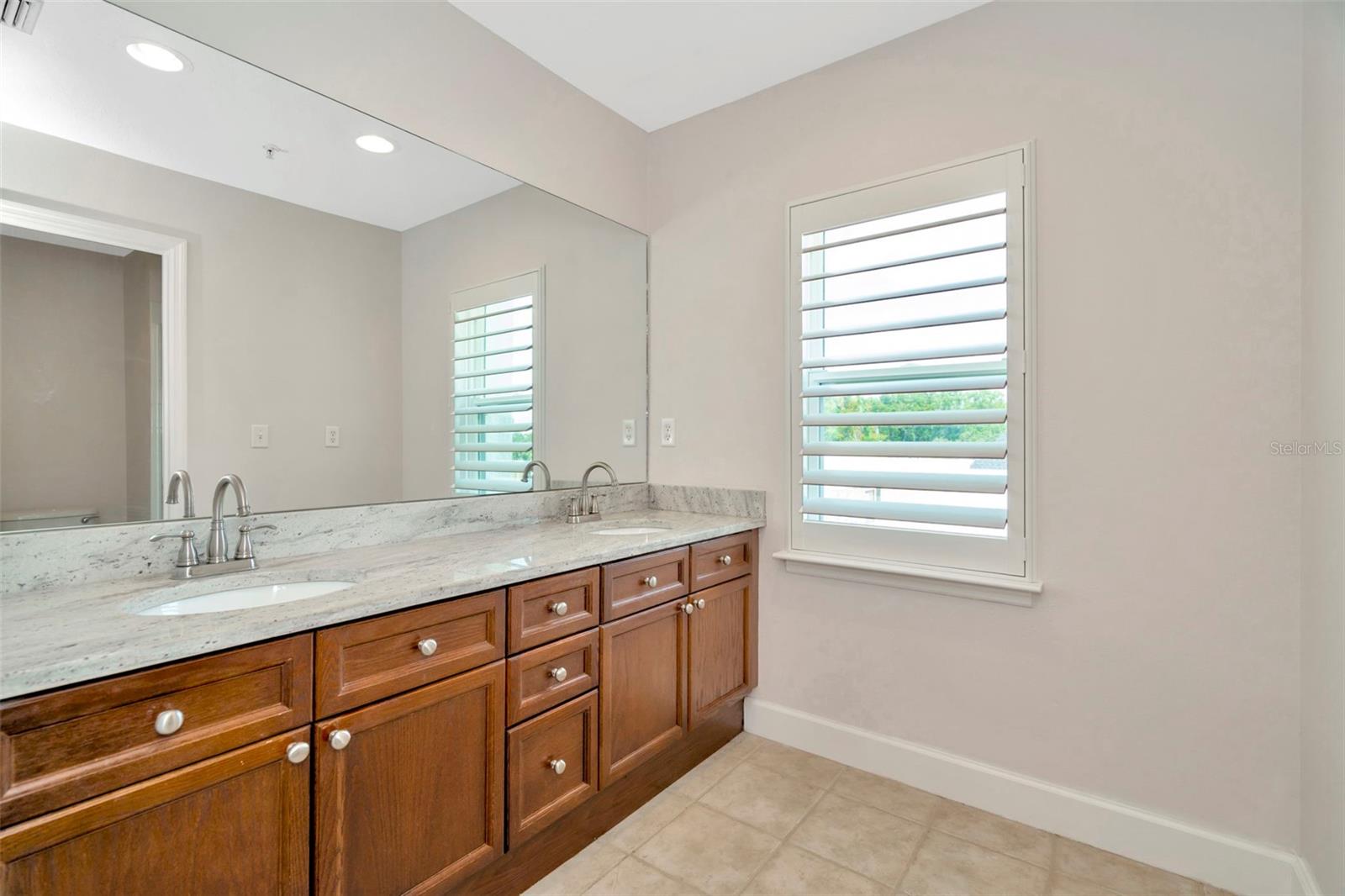 Image 24 of 35 For 3213 Marcellus Circle