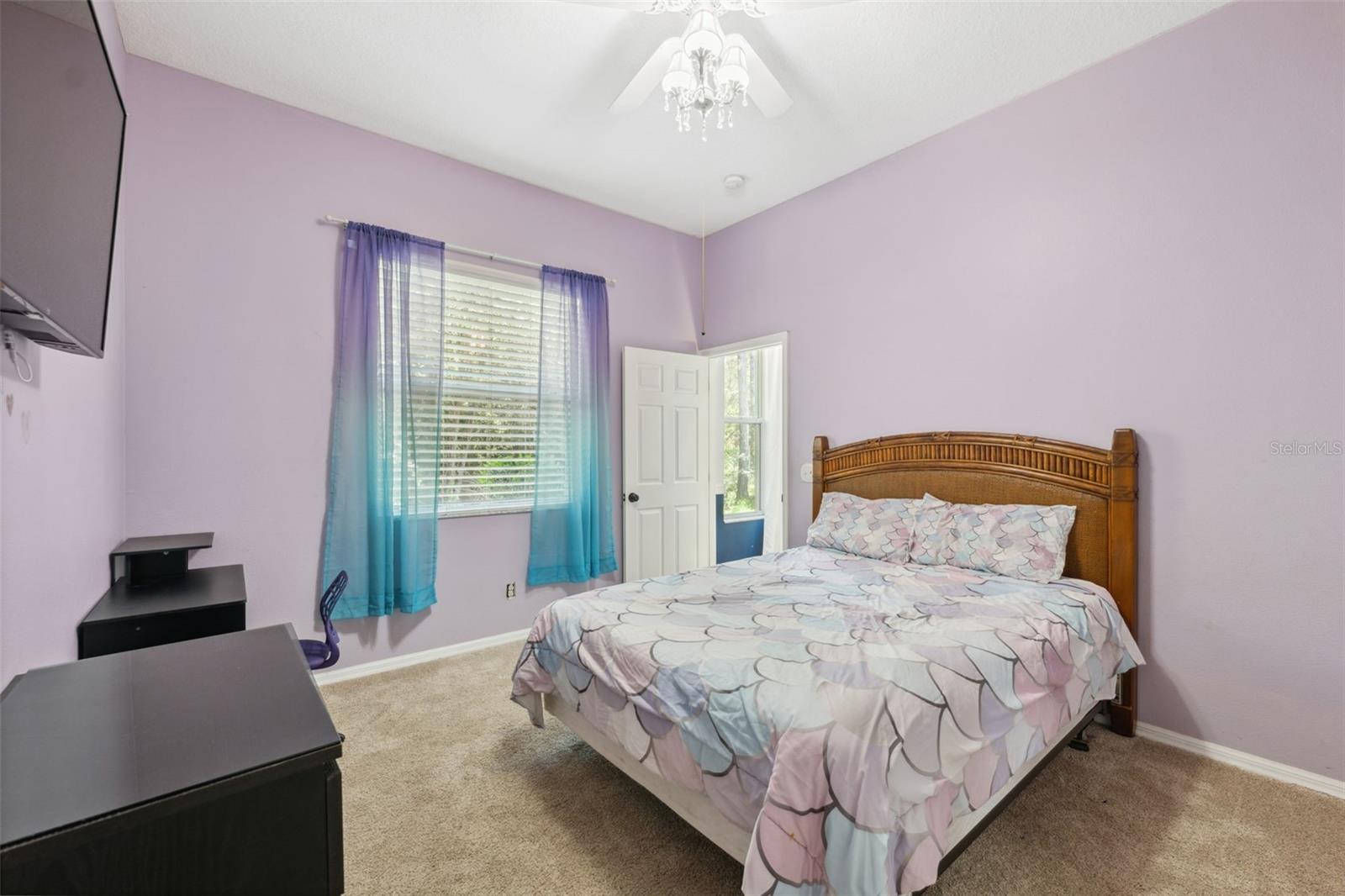 Image 30 of 65 For 10 Boxleaf Court