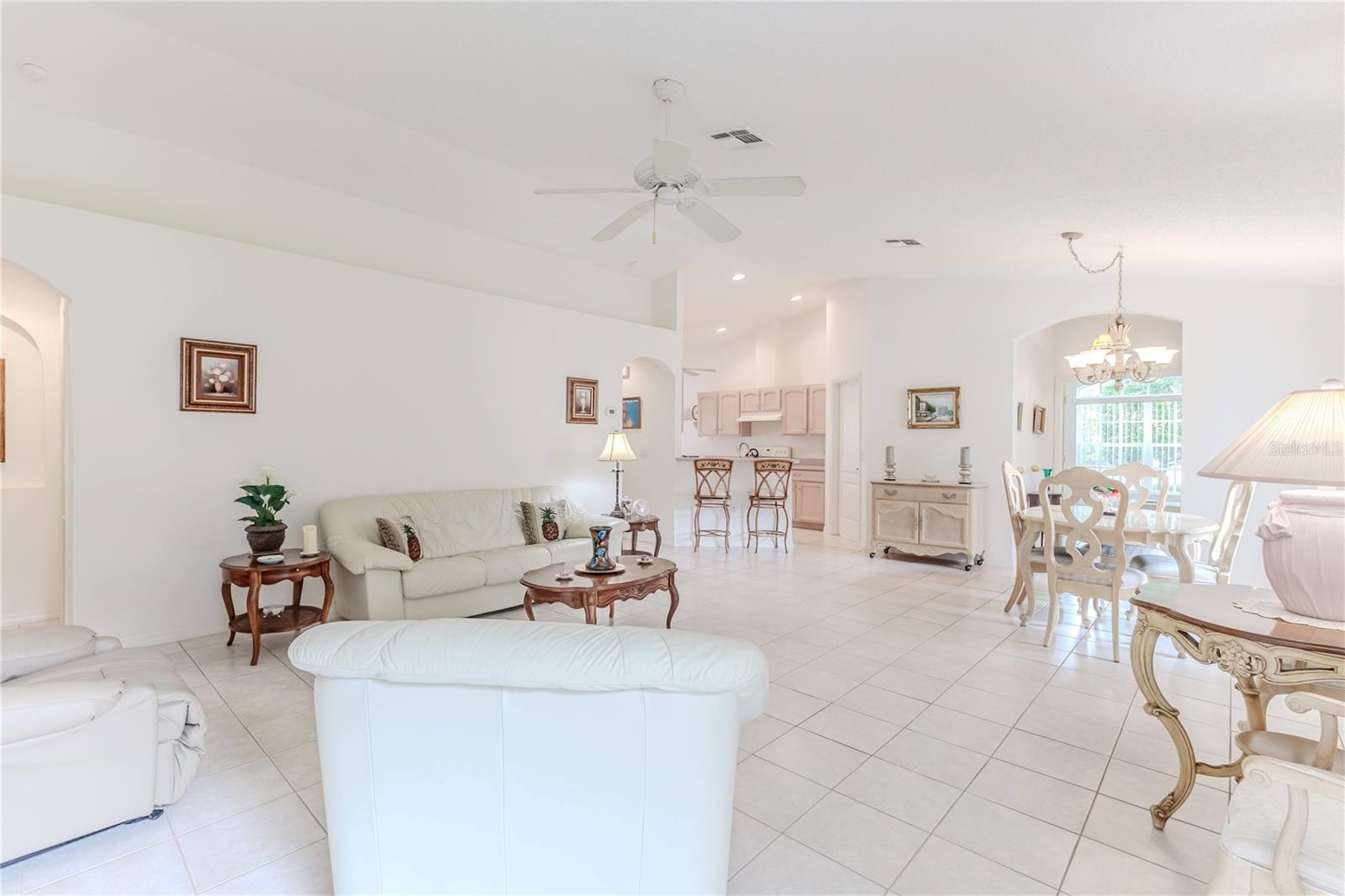 Image 15 of 49 For 11158 Heathrow Avenue