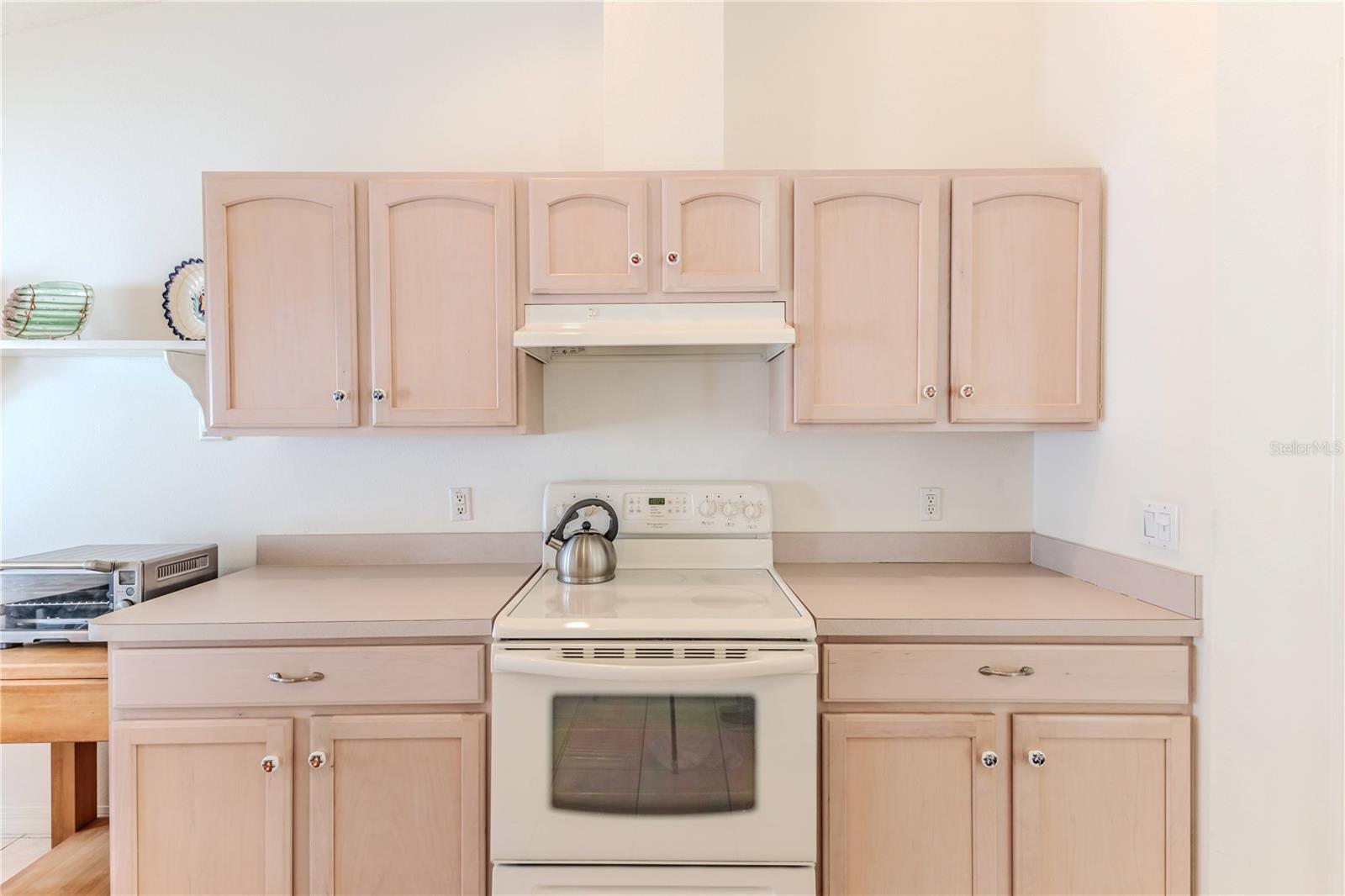 Image 19 of 49 For 11158 Heathrow Avenue