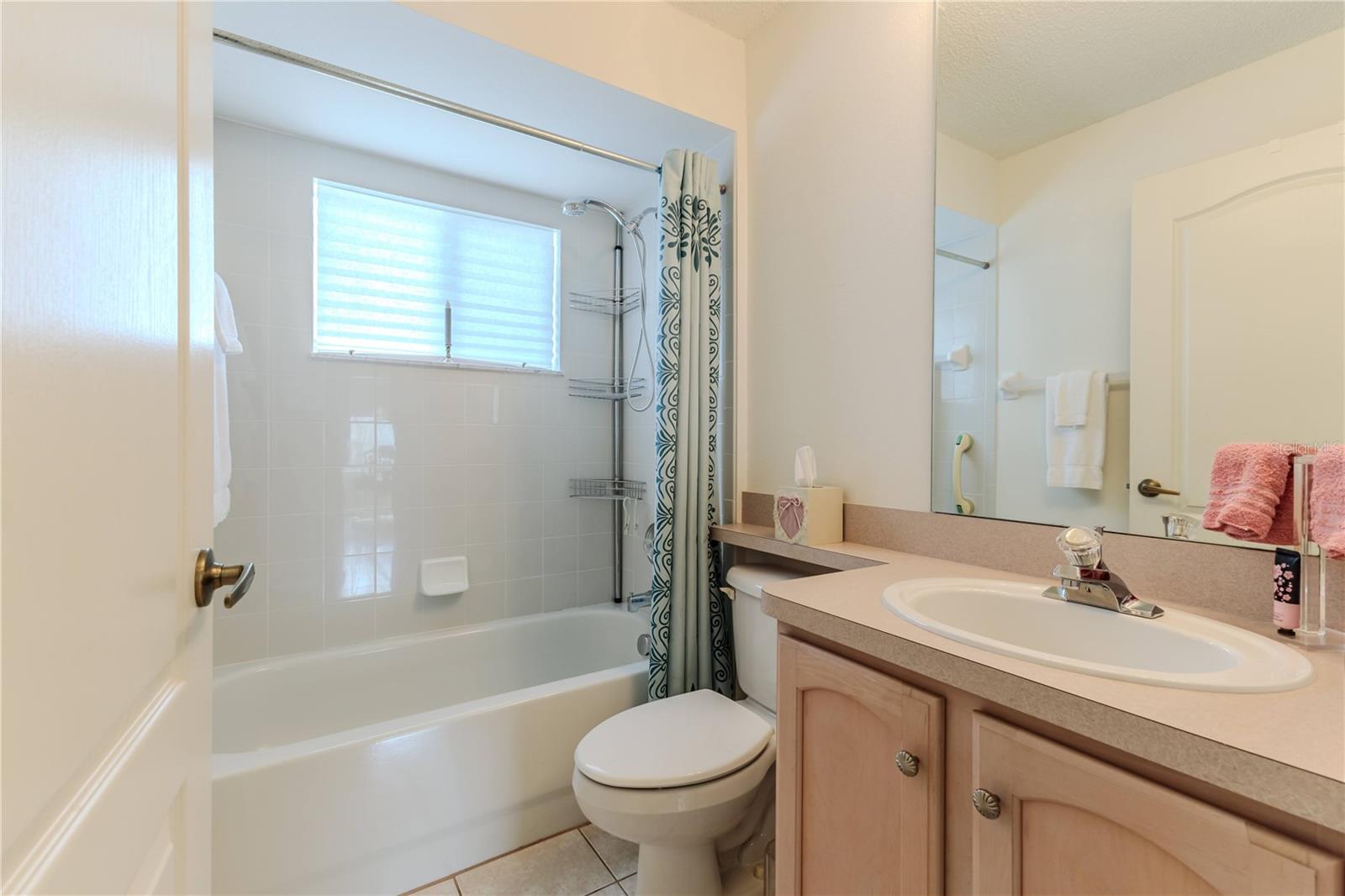 Image 35 of 49 For 11158 Heathrow Avenue