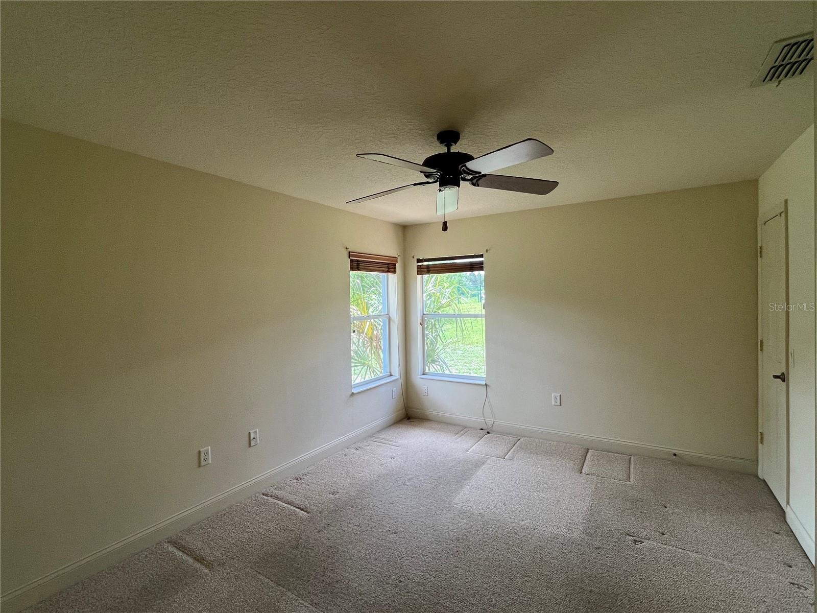 Image 41 of 53 For 10054 Hernando Ridge Road