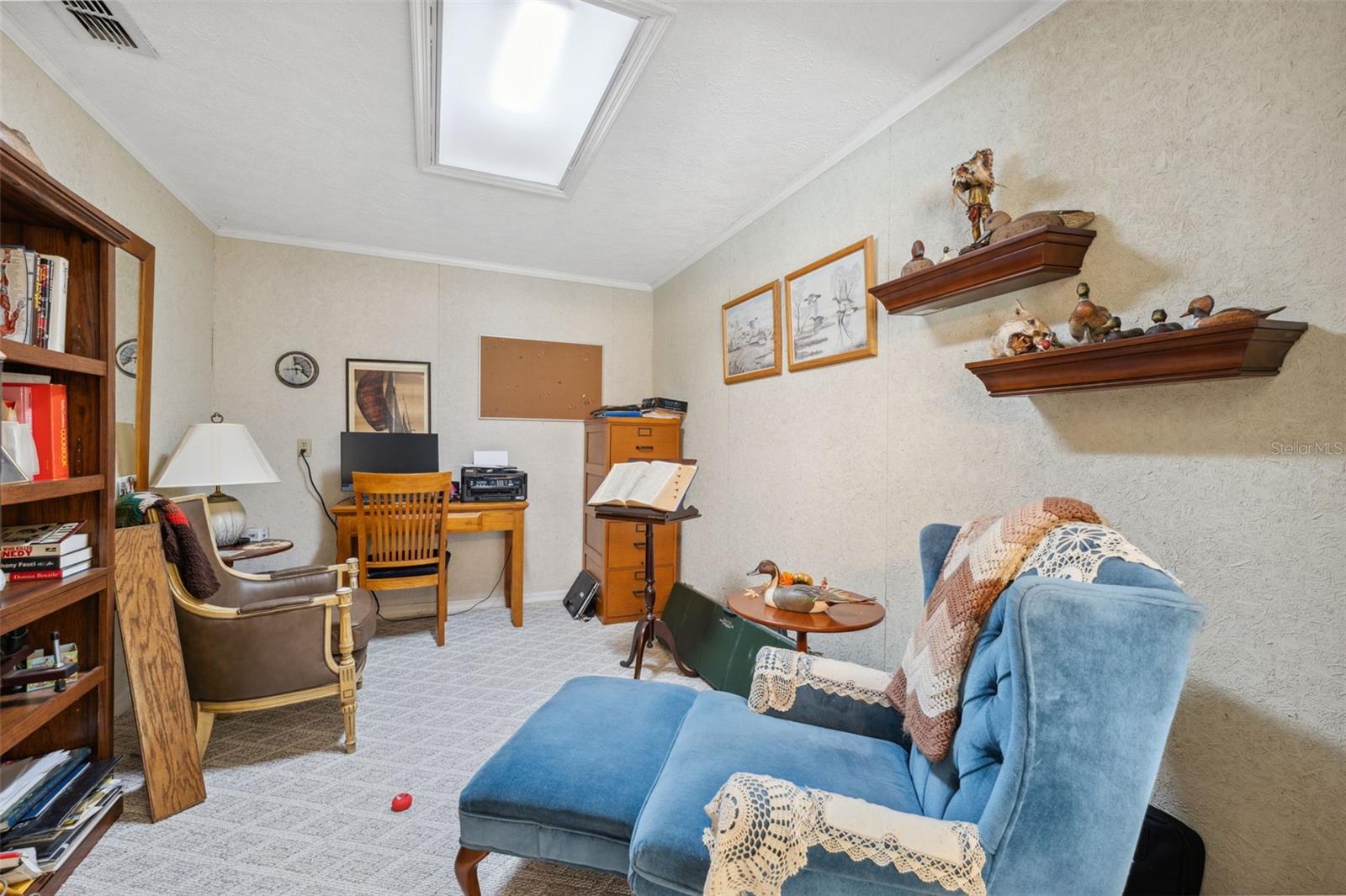 Listing photo id 22 for 1212 Redding Street