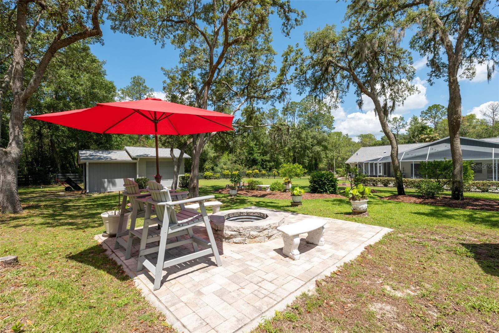 Listing photo id 44 for 1212 Redding Street