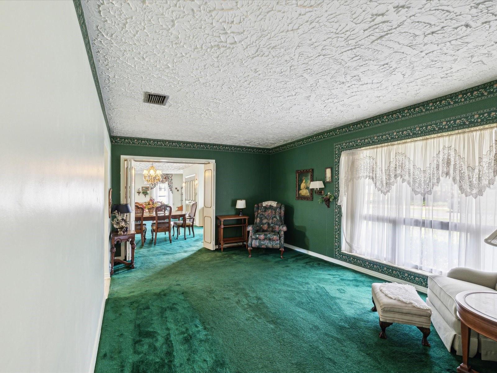 Image 17 of 48 For 6823 Oak Hill Drive
