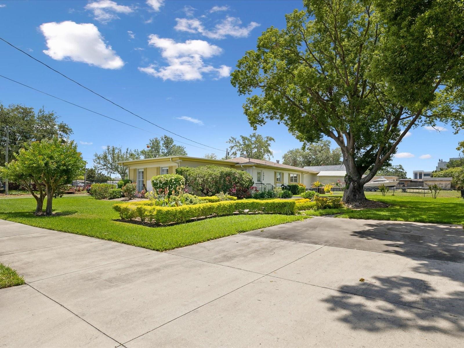 Image 2 of 48 For 6823 Oak Hill Drive