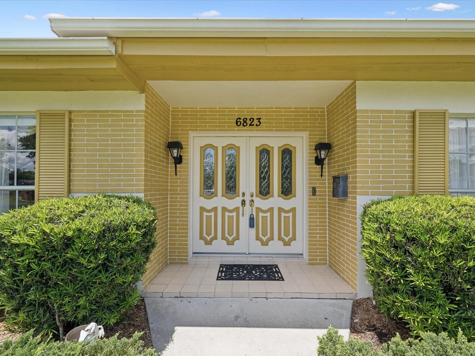 Image 34 of 48 For 6823 Oak Hill Drive