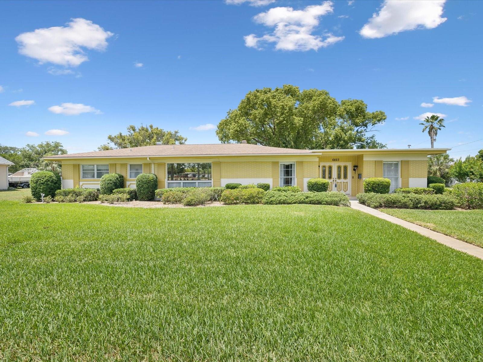 Image 35 of 48 For 6823 Oak Hill Drive