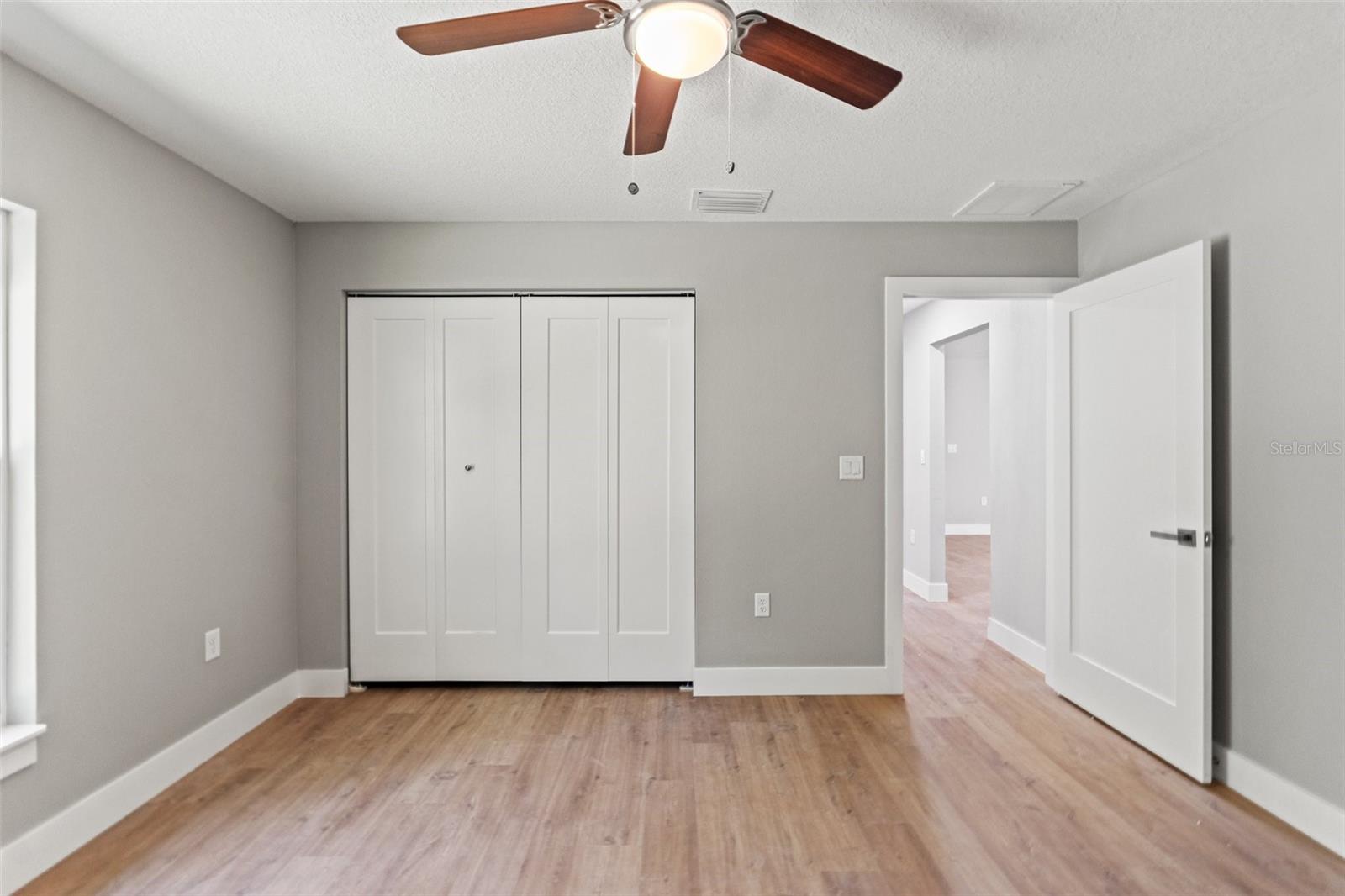 Image 20 of 33 For 8792 Sandree Drive