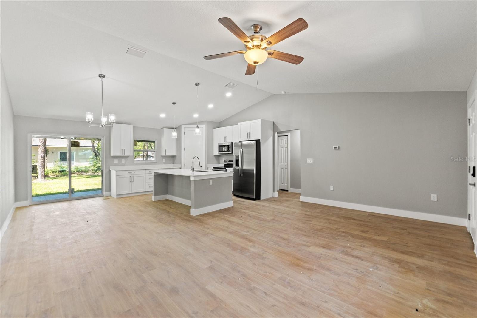Image 7 of 33 For 8792 Sandree Drive