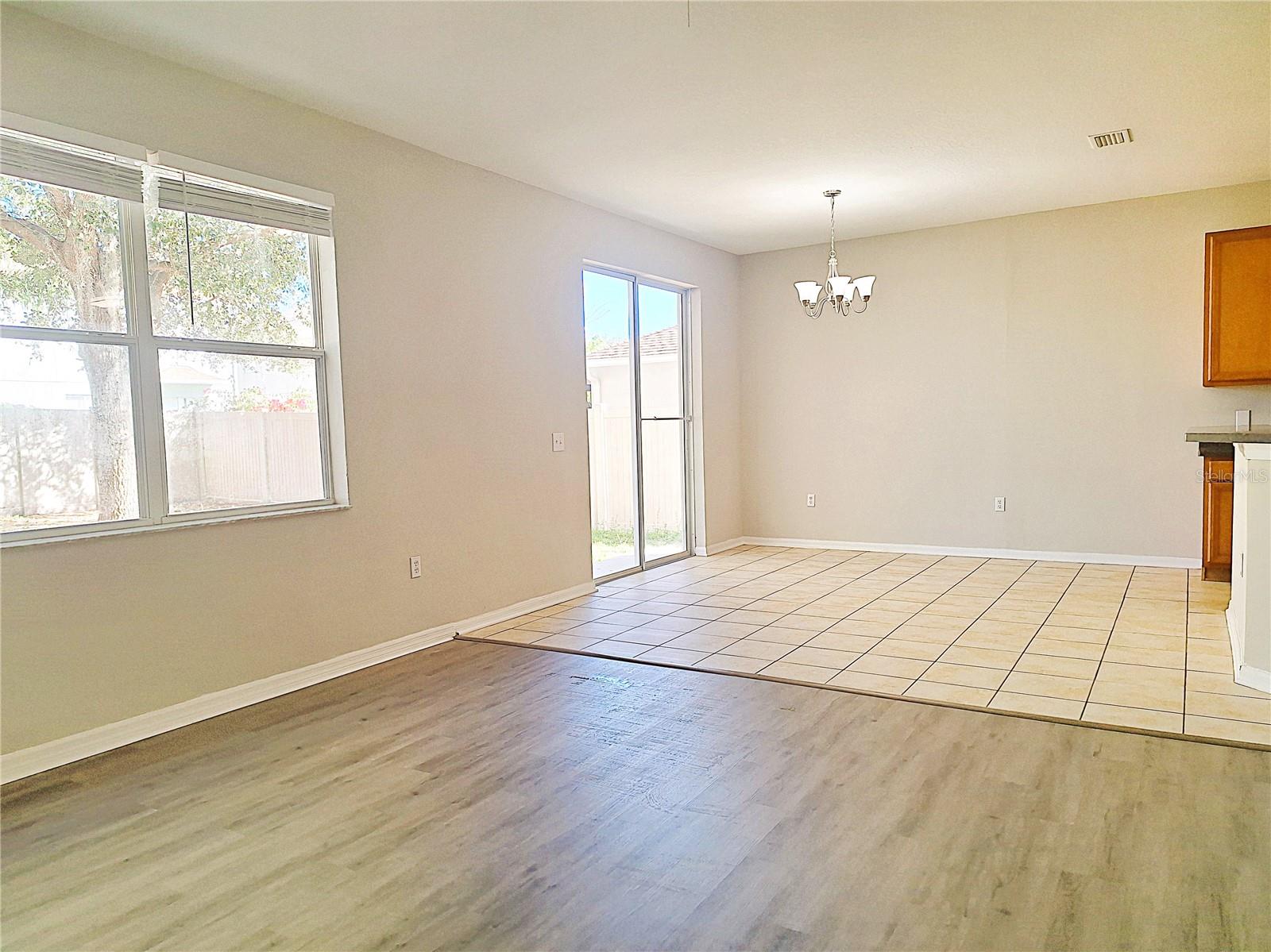 Image 10 of 29 For 19551 Timberbluff Drive