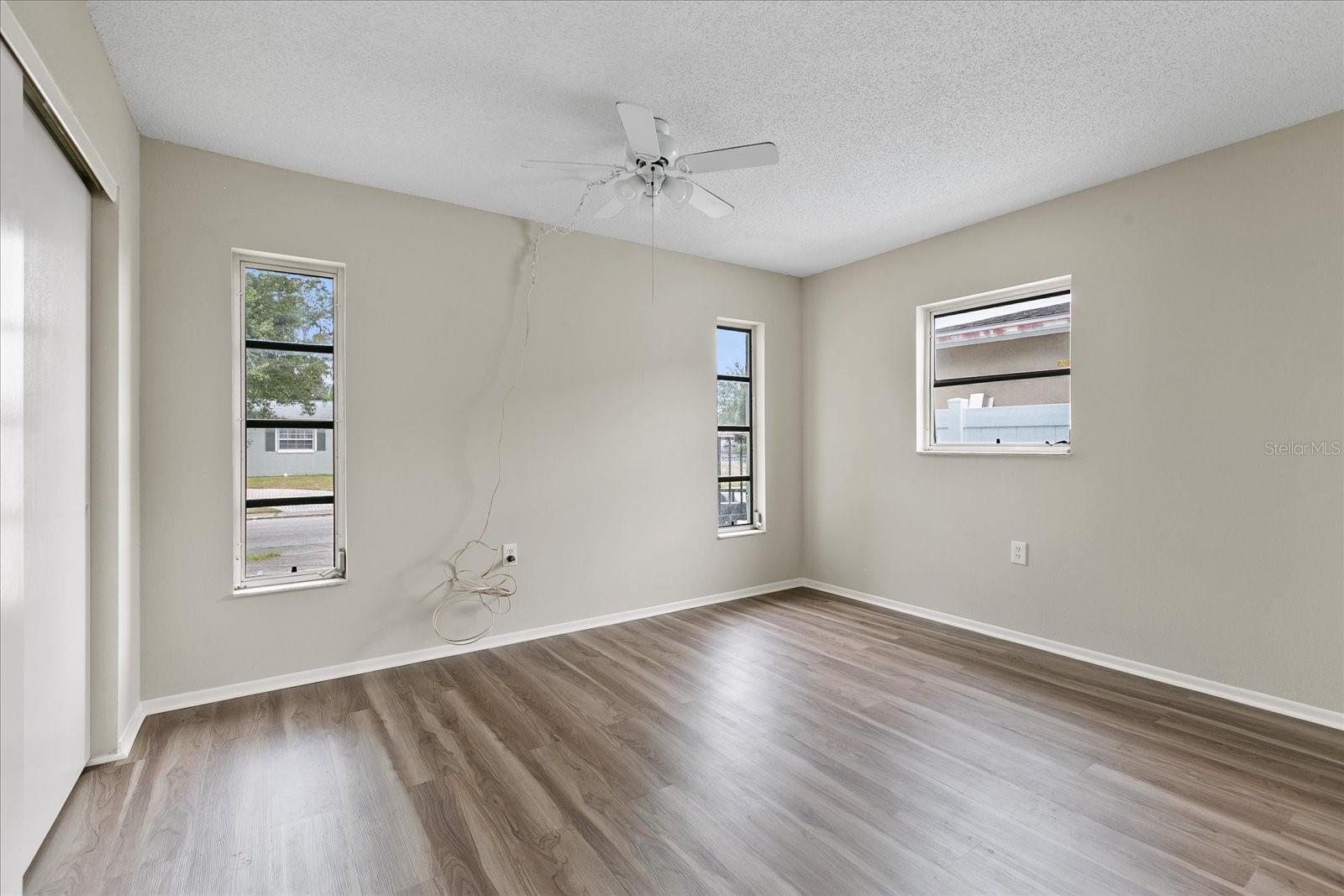 Listing photo id 18 for 9744 Rainelle Lane