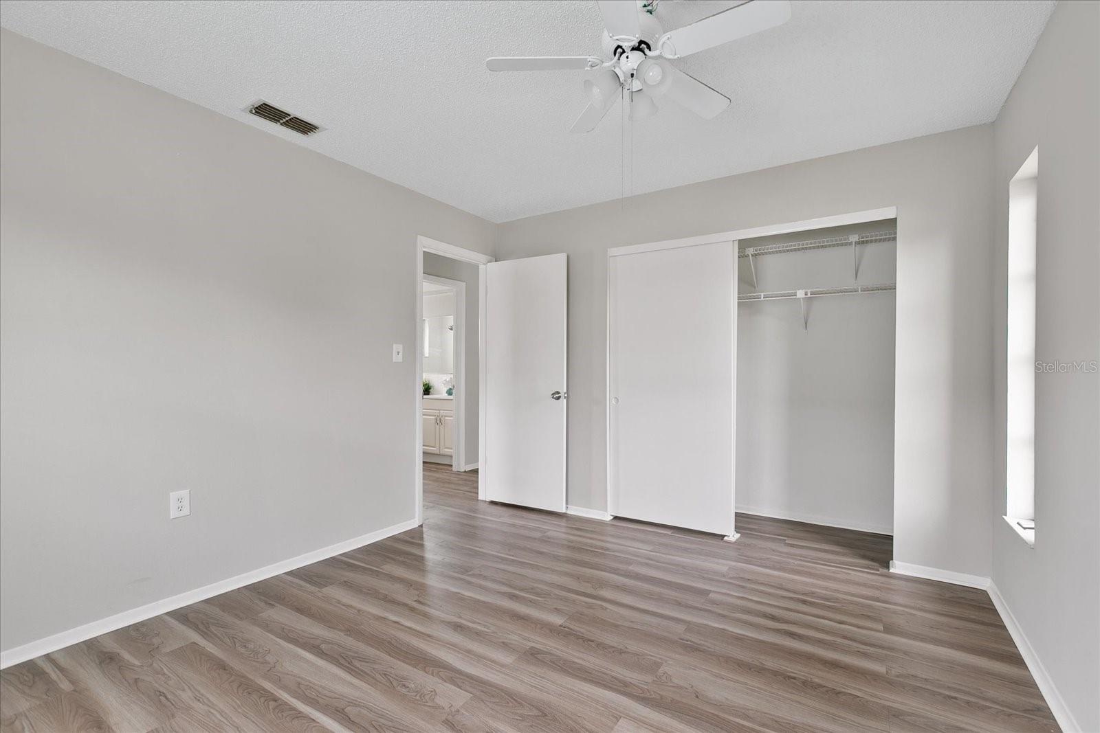 Listing photo id 19 for 9744 Rainelle Lane