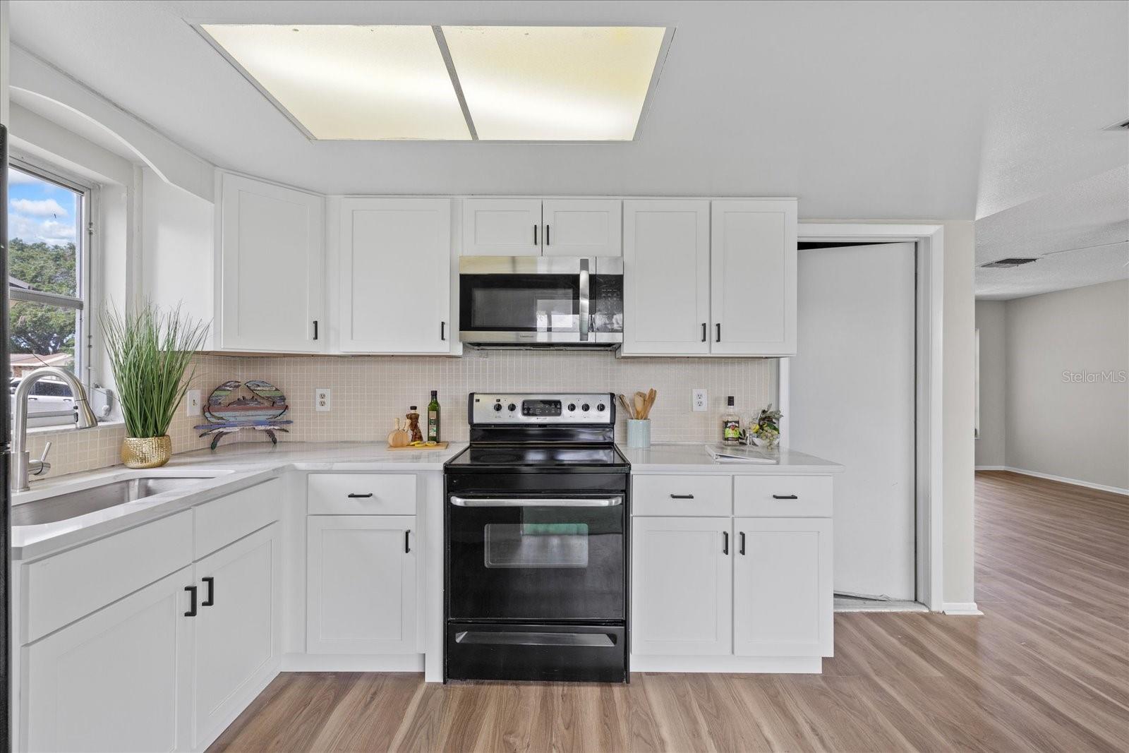 Listing photo id 21 for 9744 Rainelle Lane
