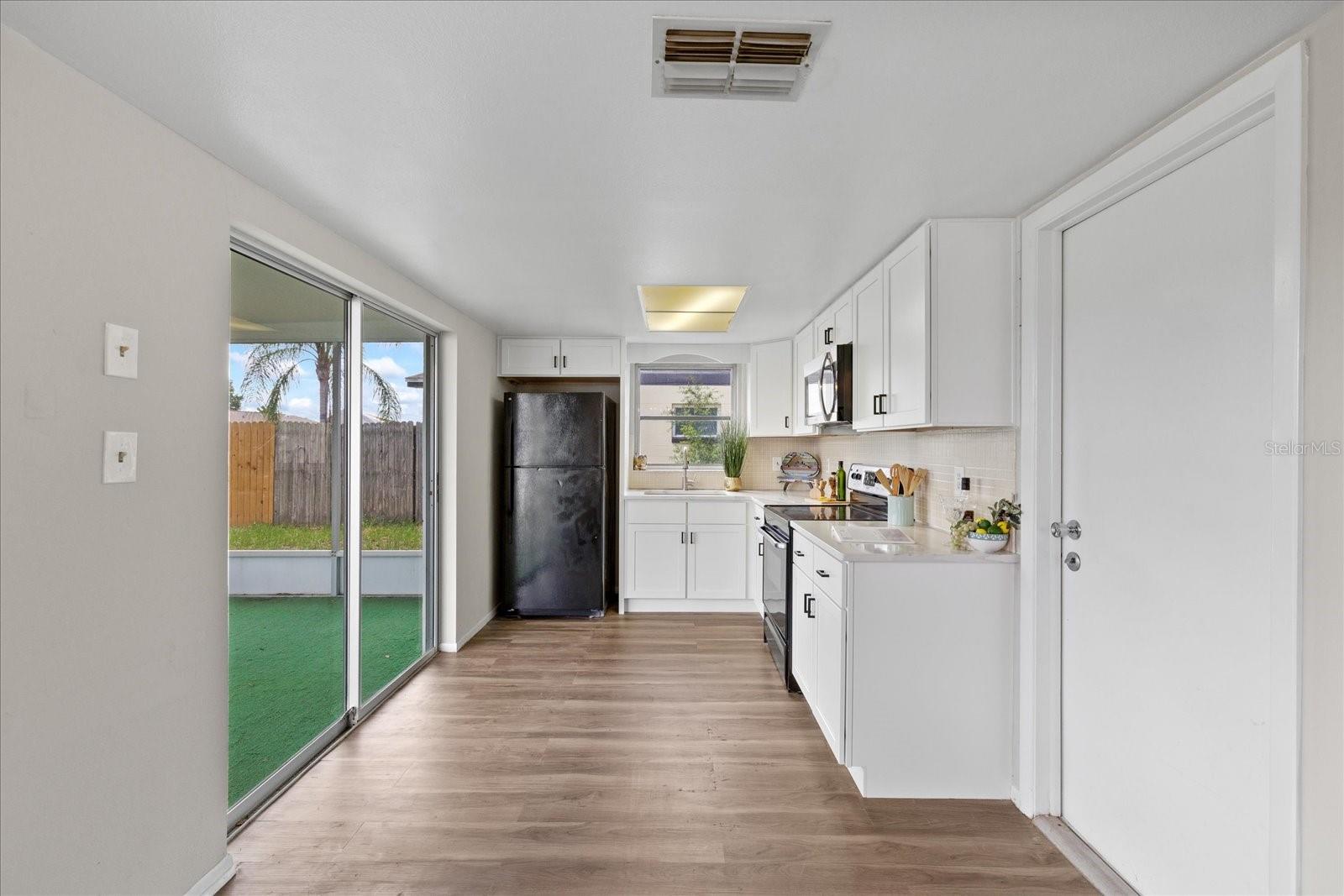 Listing photo id 26 for 9744 Rainelle Lane