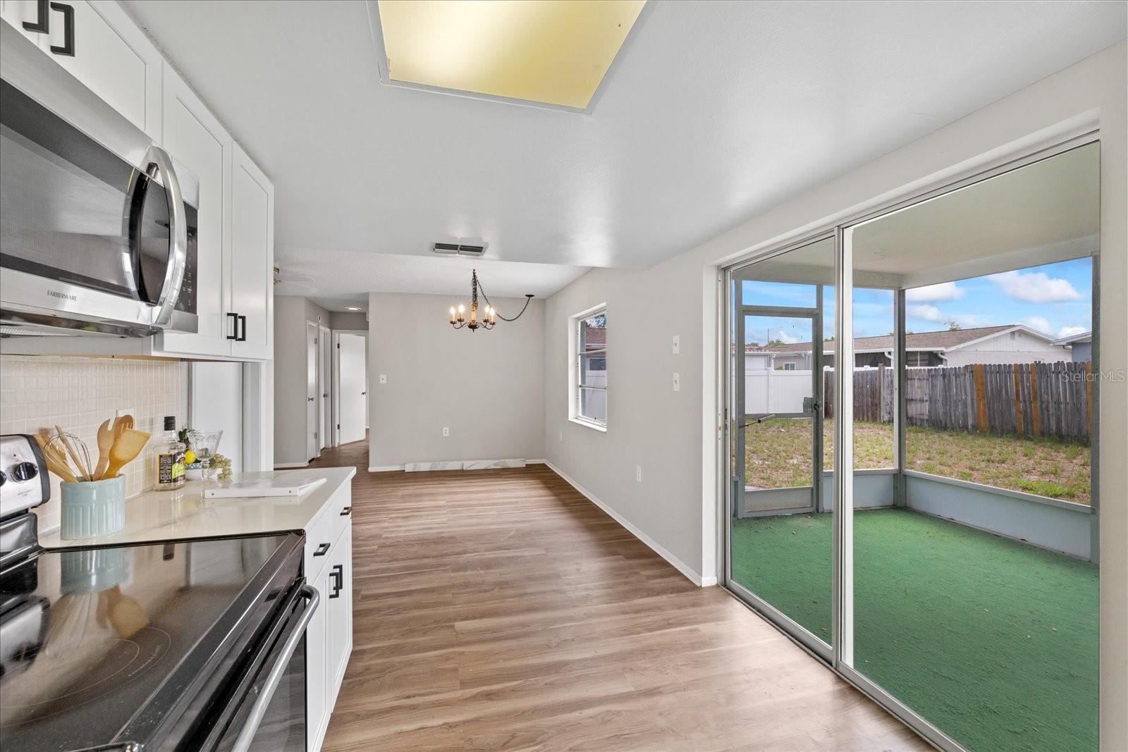 Listing photo id 27 for 9744 Rainelle Lane